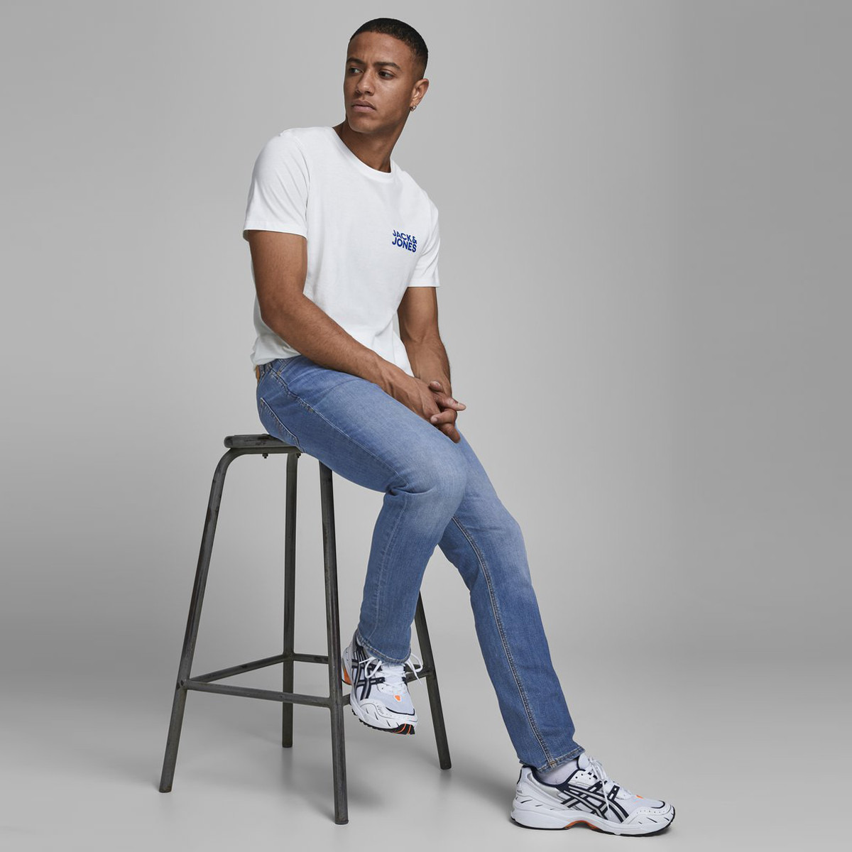 Jack & Jones Men Cotton and Polyester Solid Blue Jeans-men-clothing-bottoms-jeans-image-6