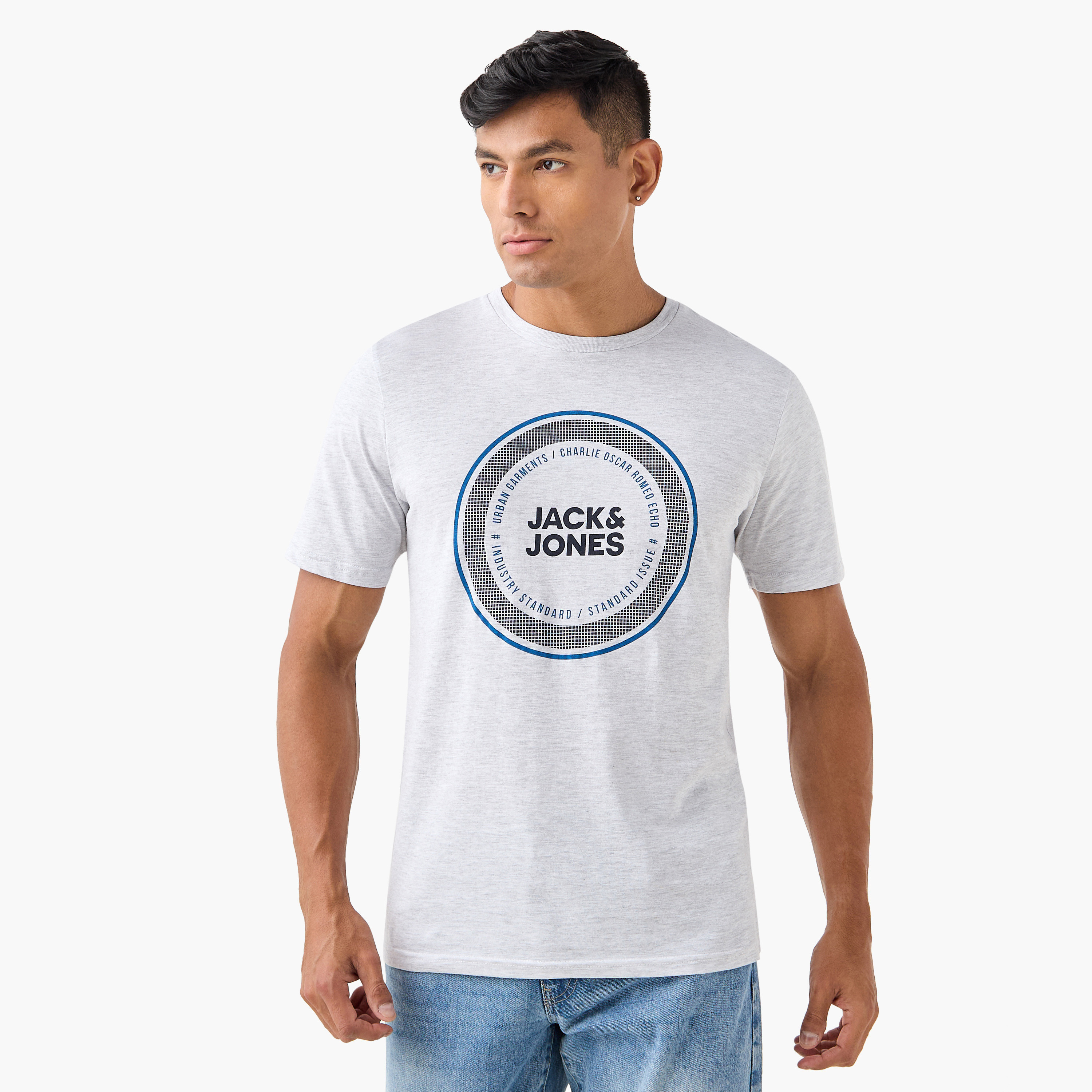 تي شيرت برقبة دائرية وأكمام قصيرة من جاك اند جونز-men-clothing-tshirtsandpolos-tshirts-image-1