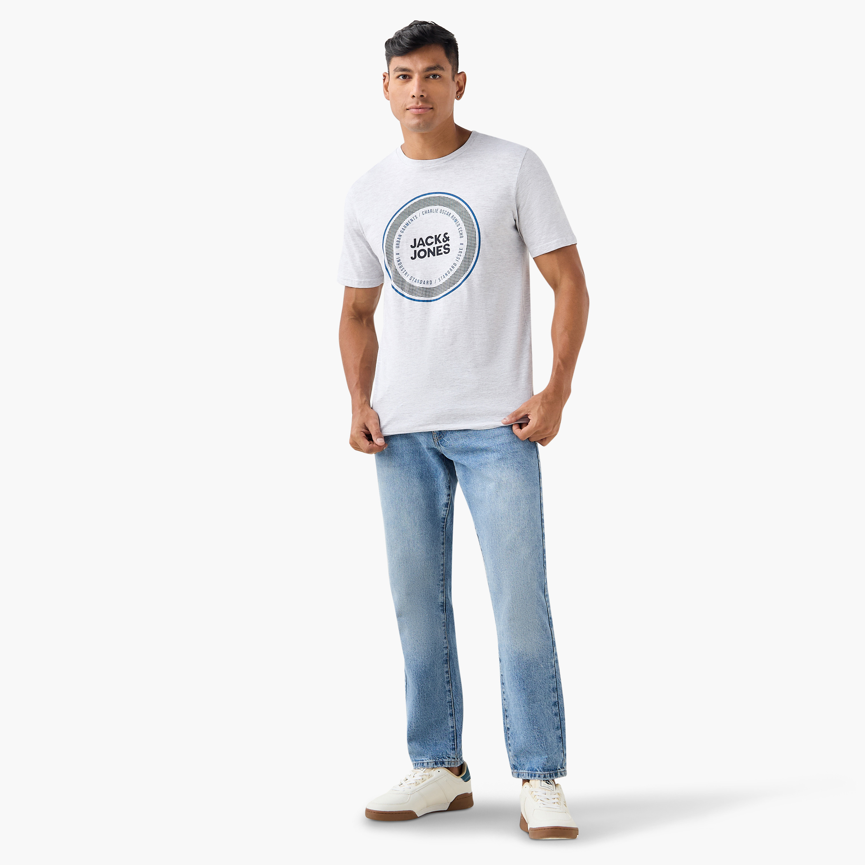 تي شيرت برقبة دائرية وأكمام قصيرة من جاك اند جونز-men-clothing-tshirtsandpolos-tshirts-image-2