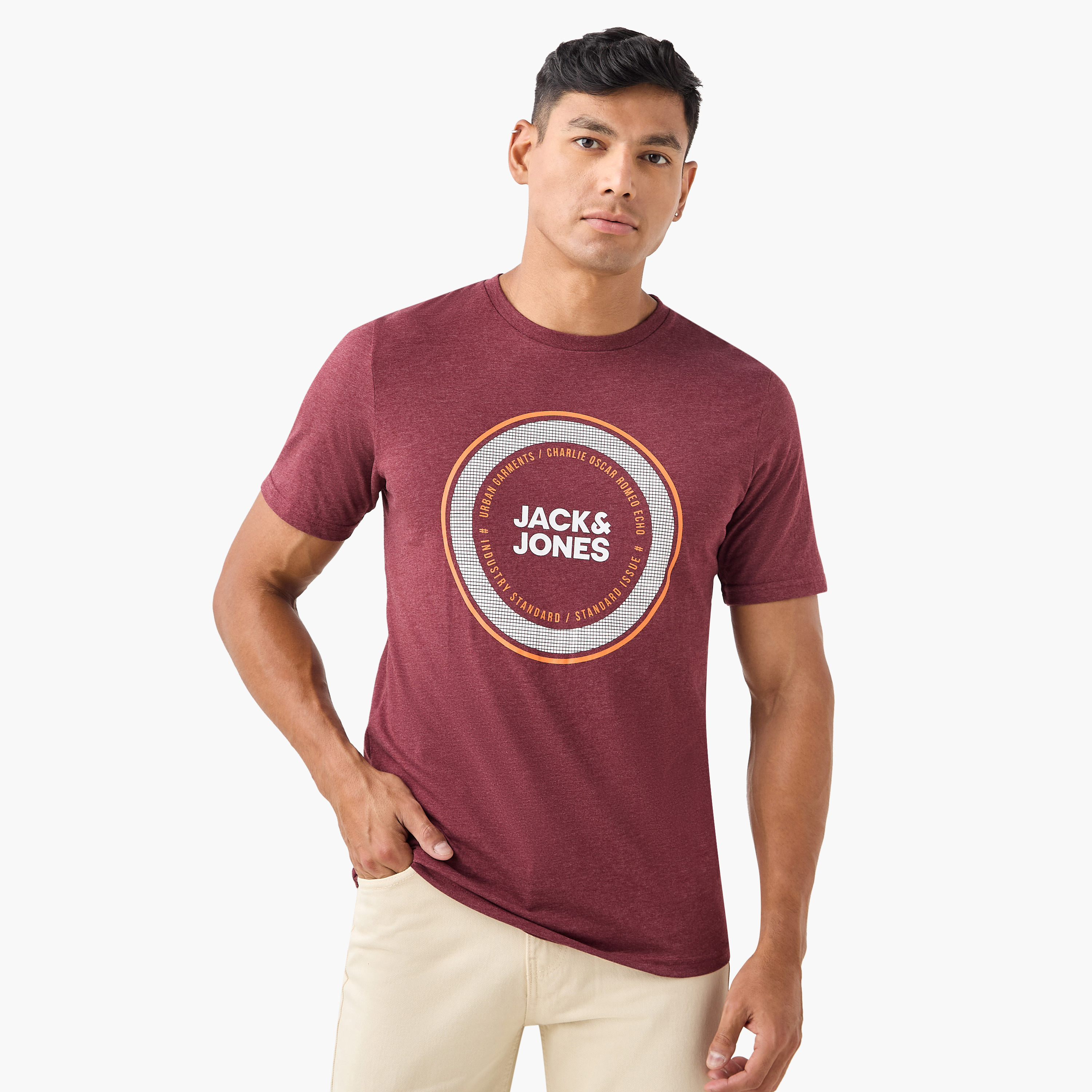 تي شيرت برقبة دائرية وأكمام قصيرة من جاك اند جونز-men-clothing-tshirtsandpolos-tshirts-image-6