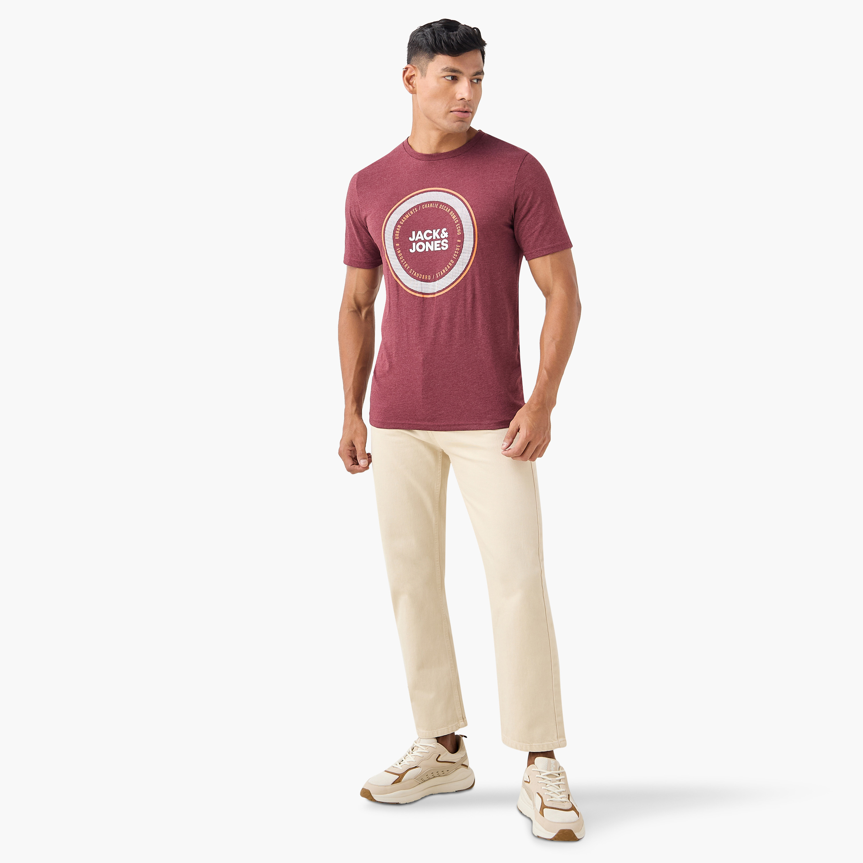 تي شيرت برقبة دائرية وأكمام قصيرة من جاك اند جونز-men-clothing-tshirtsandpolos-tshirts-image-7