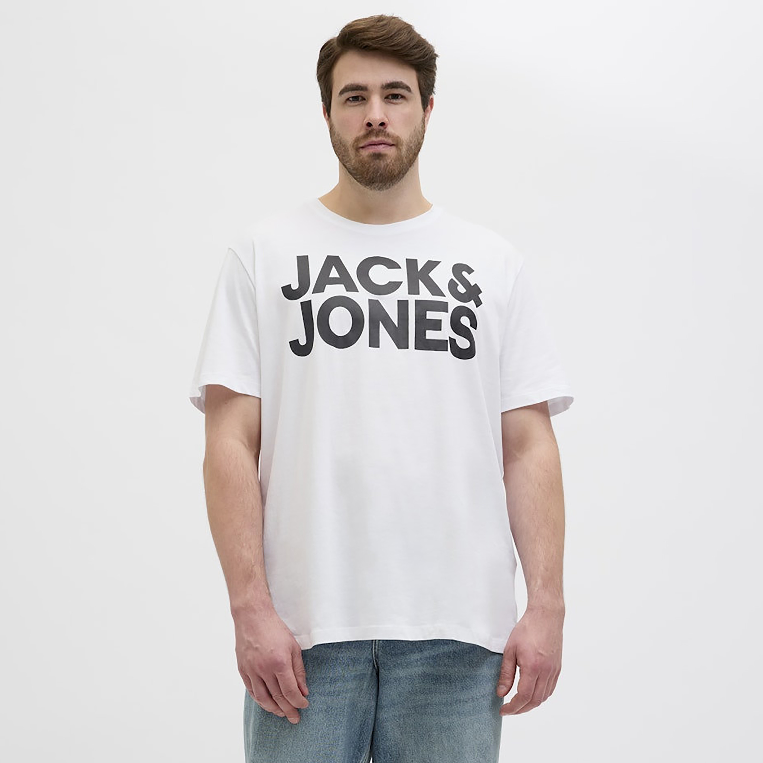 تي شيرت من جاك آند جونز مع شعار بأكمام قصيرة و ياقة مستديرة-men-clothing-tshirtsandpolos-tshirts-image-4