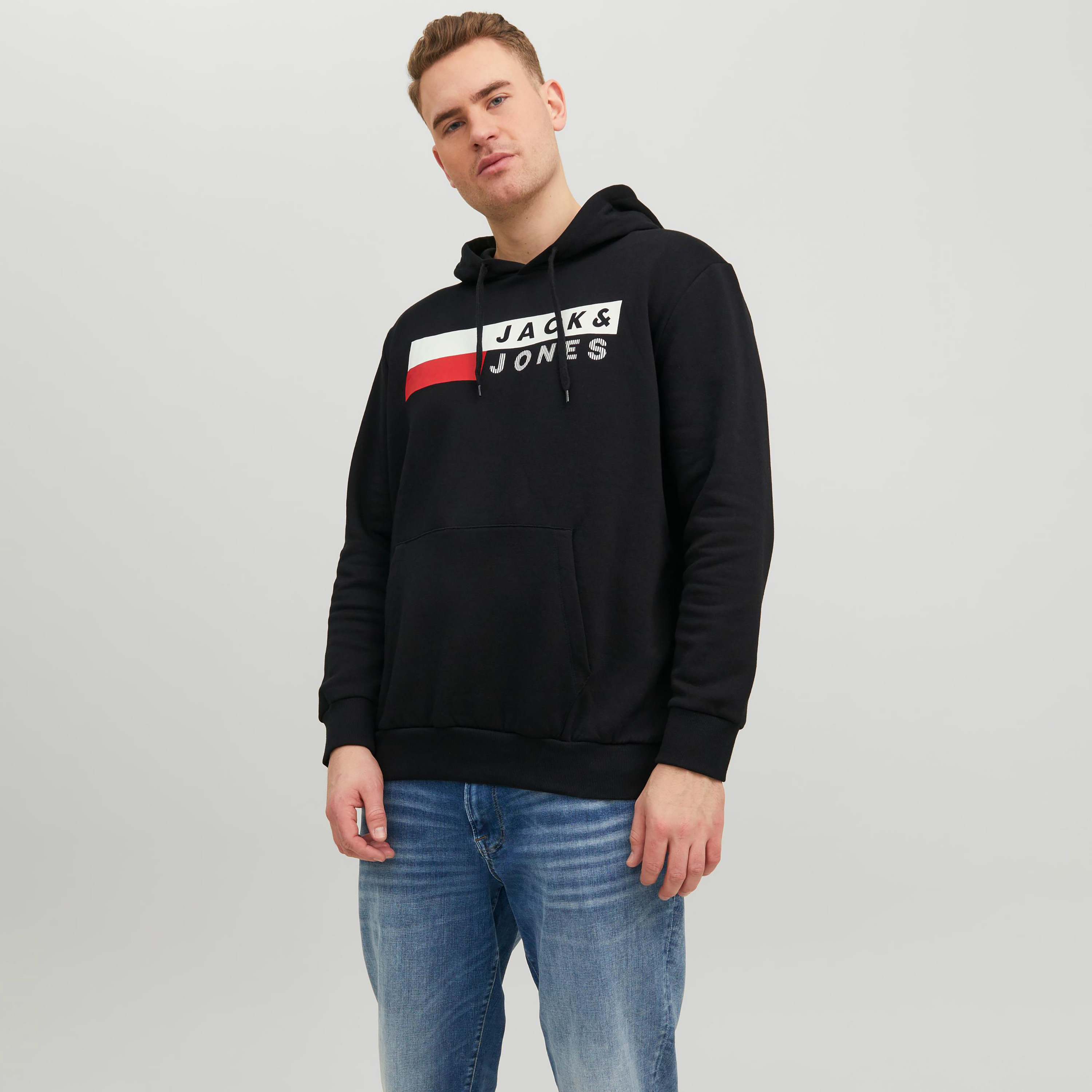 هودي من جاك آند جونز مع شعار بأكمام طويلة مع جيب كانغارو-men-winterwear-hoodiesandsweatshirts-image-1