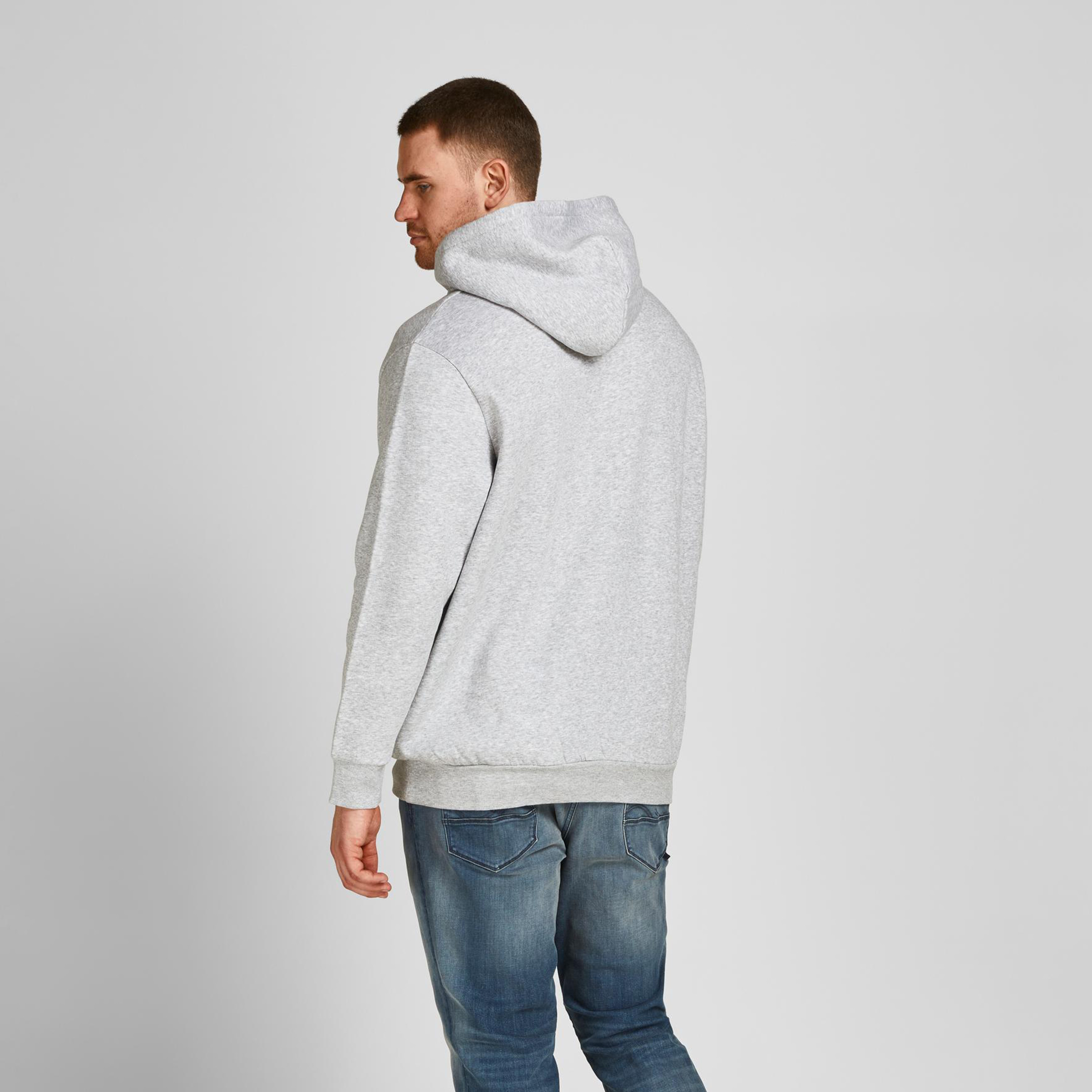 سترة بأكمام طويلة مطبوعة من جاك آند جونز مع جيب كنغر-men-winterwear-hoodiesandsweatshirts-image-11