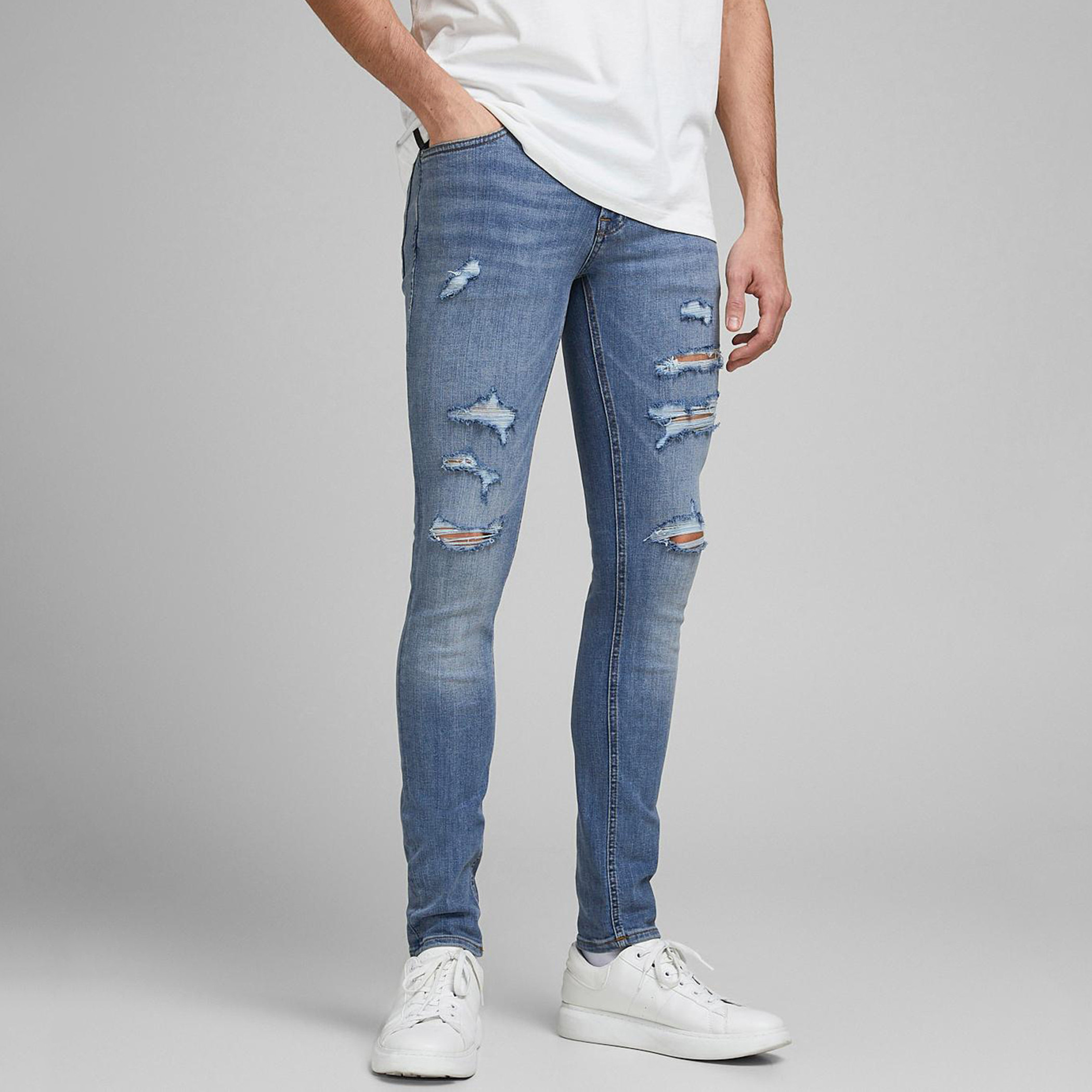 بنطلون جينز دنيم مضلّع بجيوب وزر إغلاق من جاك & جونز-men-clothing-bottoms-jeans-image-1