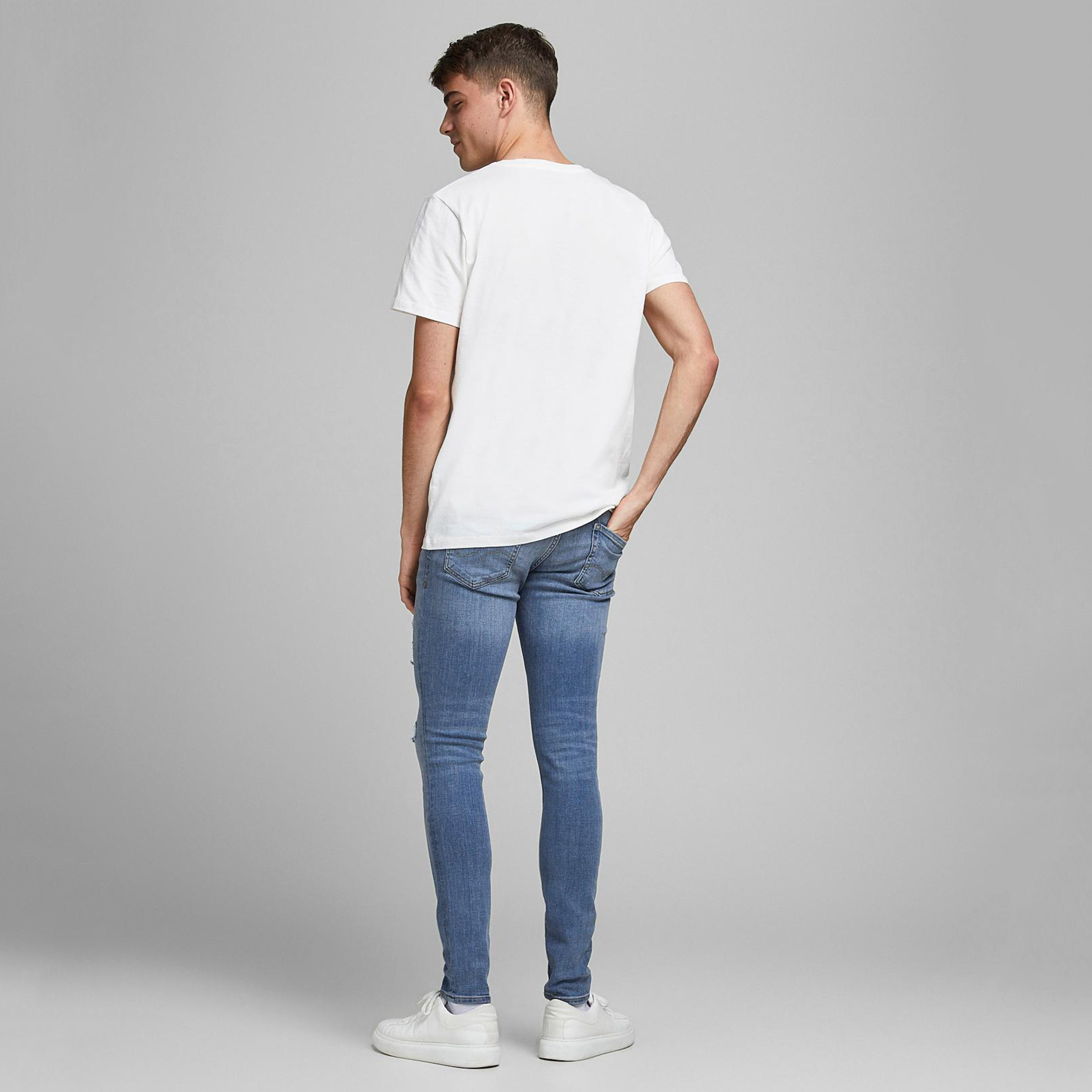 بنطلون جينز دنيم مضلّع بجيوب وزر إغلاق من جاك & جونز-men-clothing-bottoms-jeans-image-2