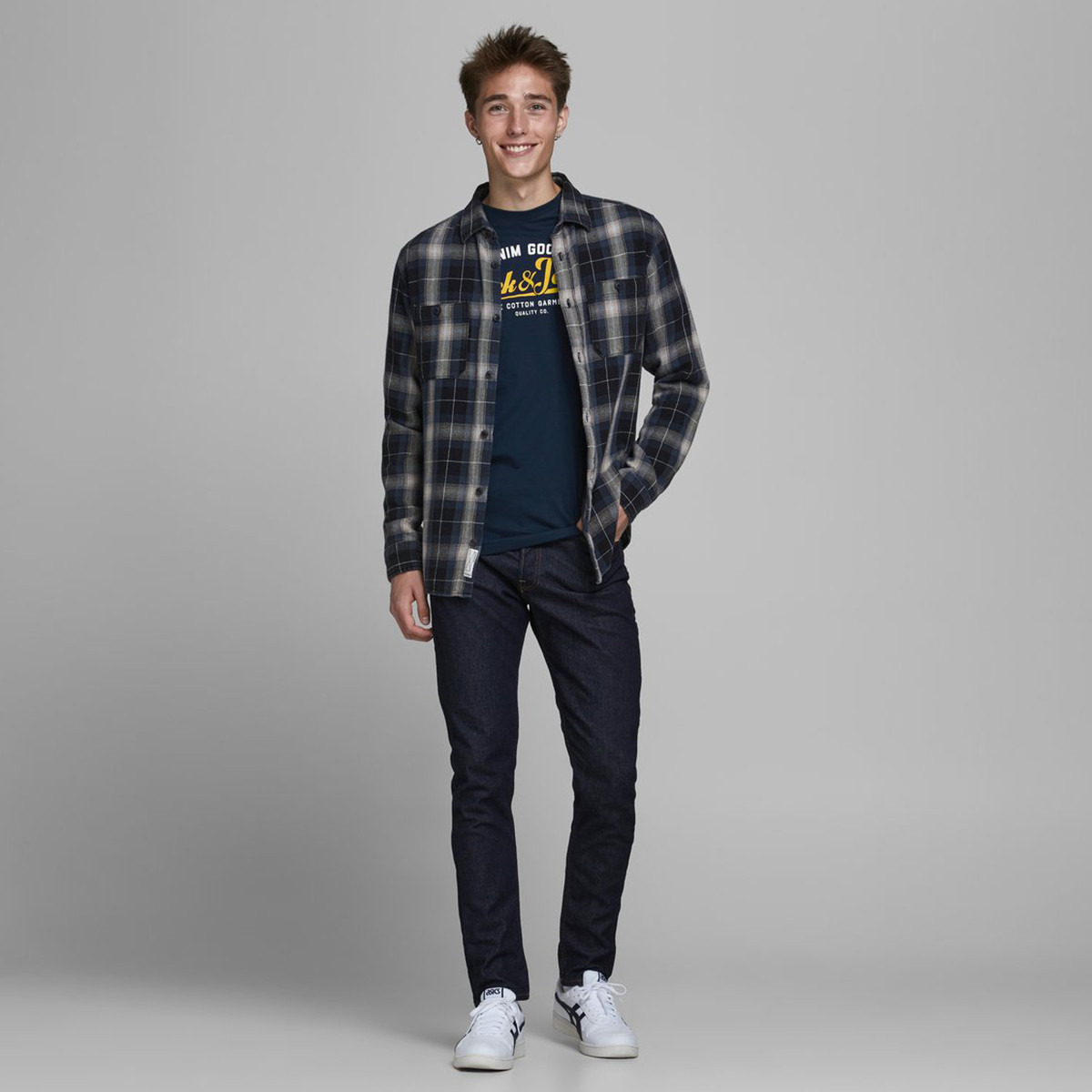 Jack & Jones Printed Crew Neck T-shirt with Short Sleeves-men-clothing-tshirtsandpolos-tshirts-image-3