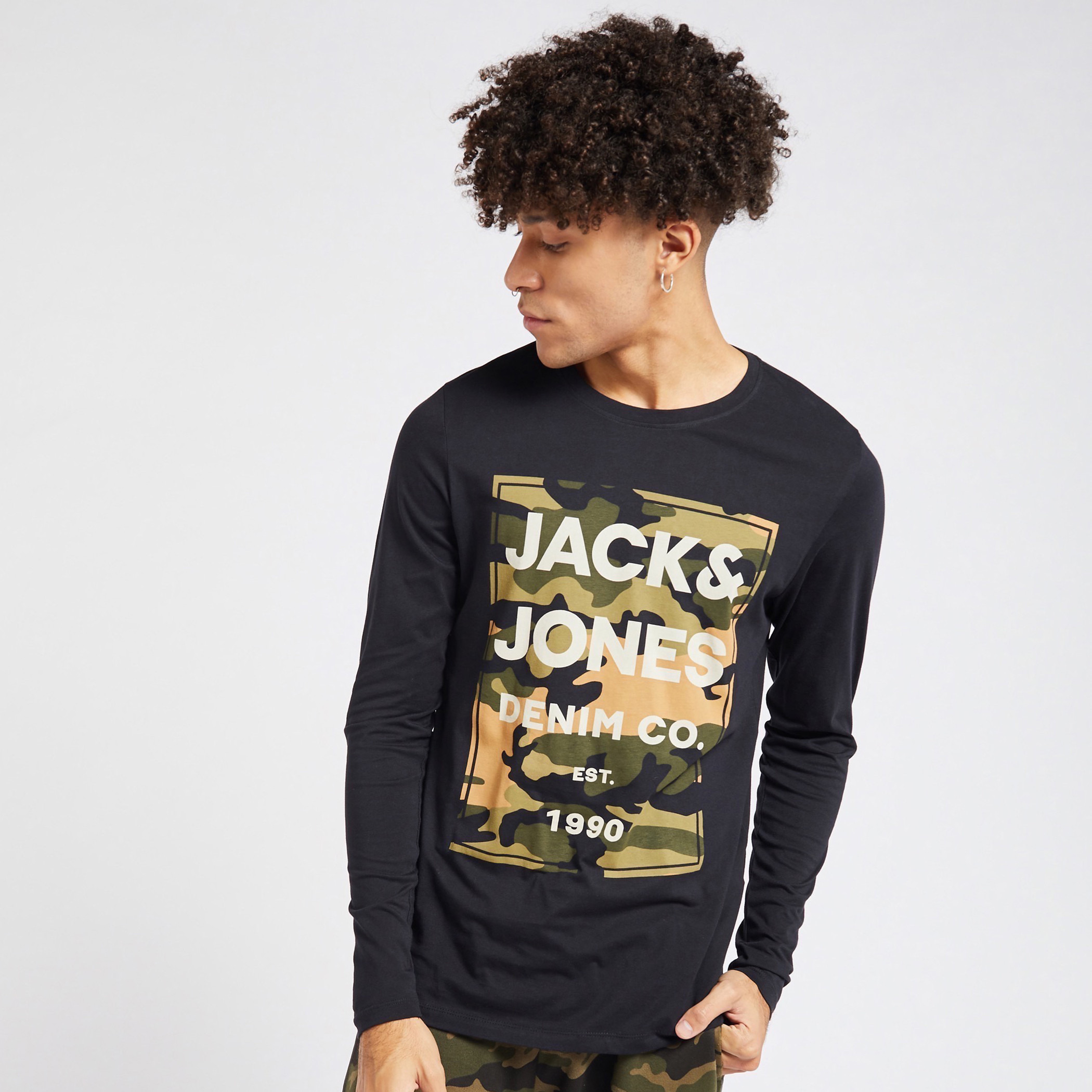 Jack & Jones Printed Crew Neck T-shirt with Long Sleeves-men-clothing-tshirtsandpolos-tshirts-image-1