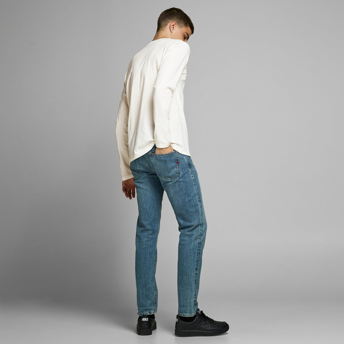 Jack & Jones Printed Crew Neck T-shirt with Long Sleeves-men-clothing-tshirtsandpolos-tshirts-image-2