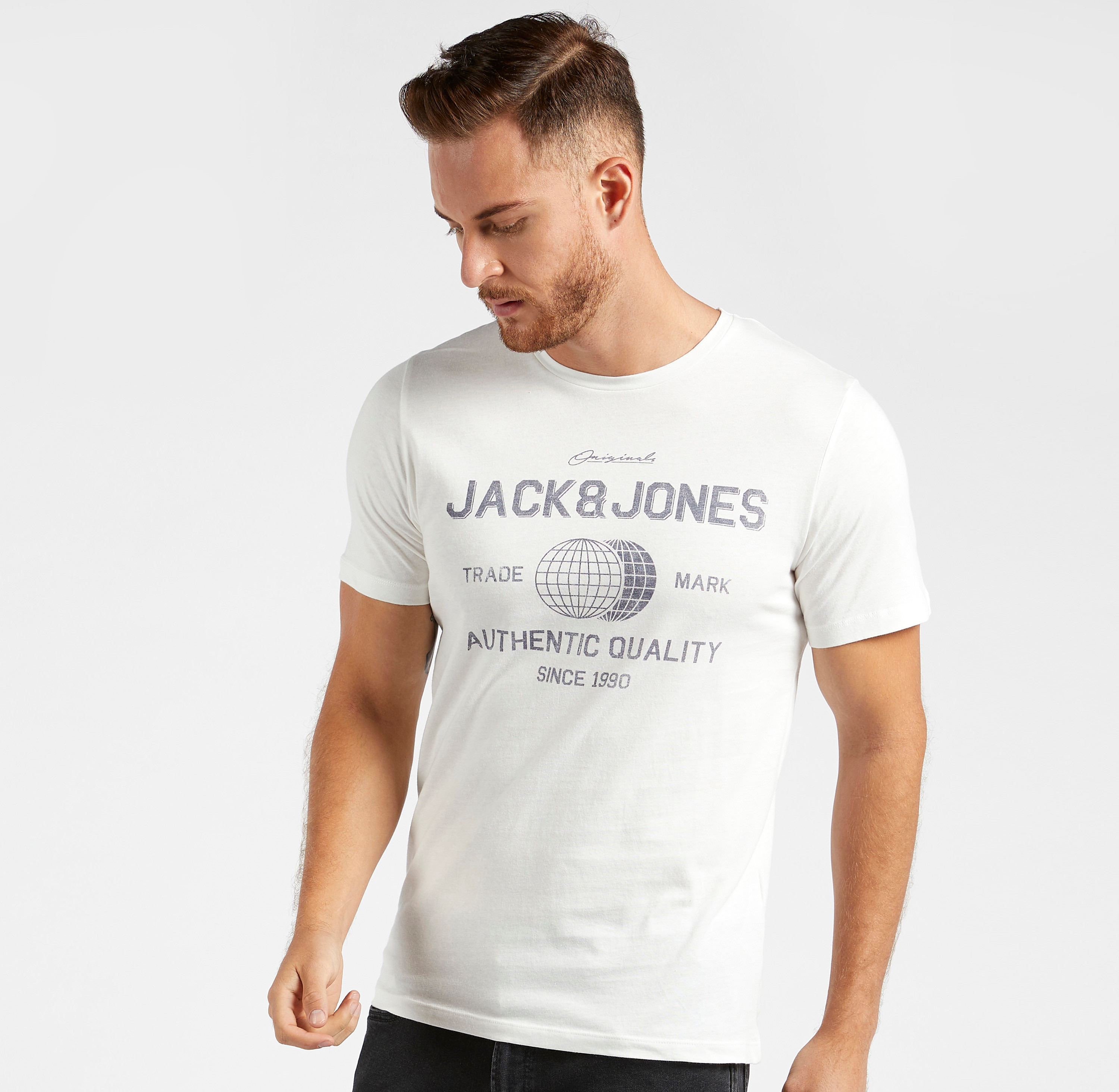 تيشيرت بياقة ضيقة وأكمام قصيرة من جاك آند جونز-men-clothing-tshirtsandpolos-tshirts-image-1