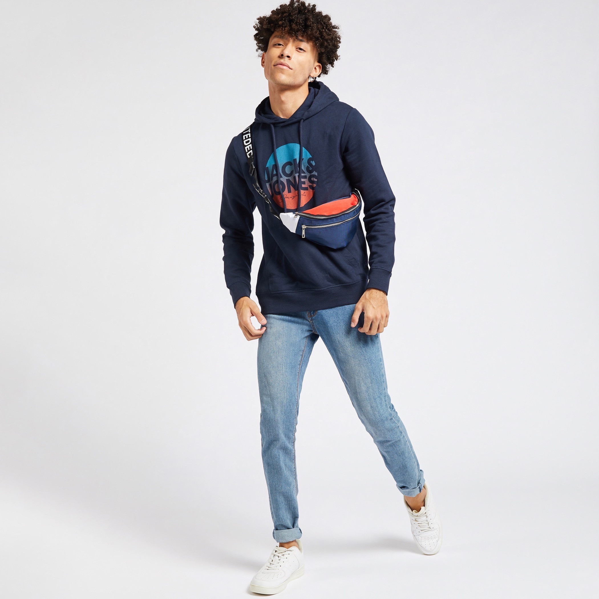 Jack & Jones Printed Lightweight Hoodie with Long Sleeves and Pocket-men-winterwear-hoodiesandsweatshirts-image-2
