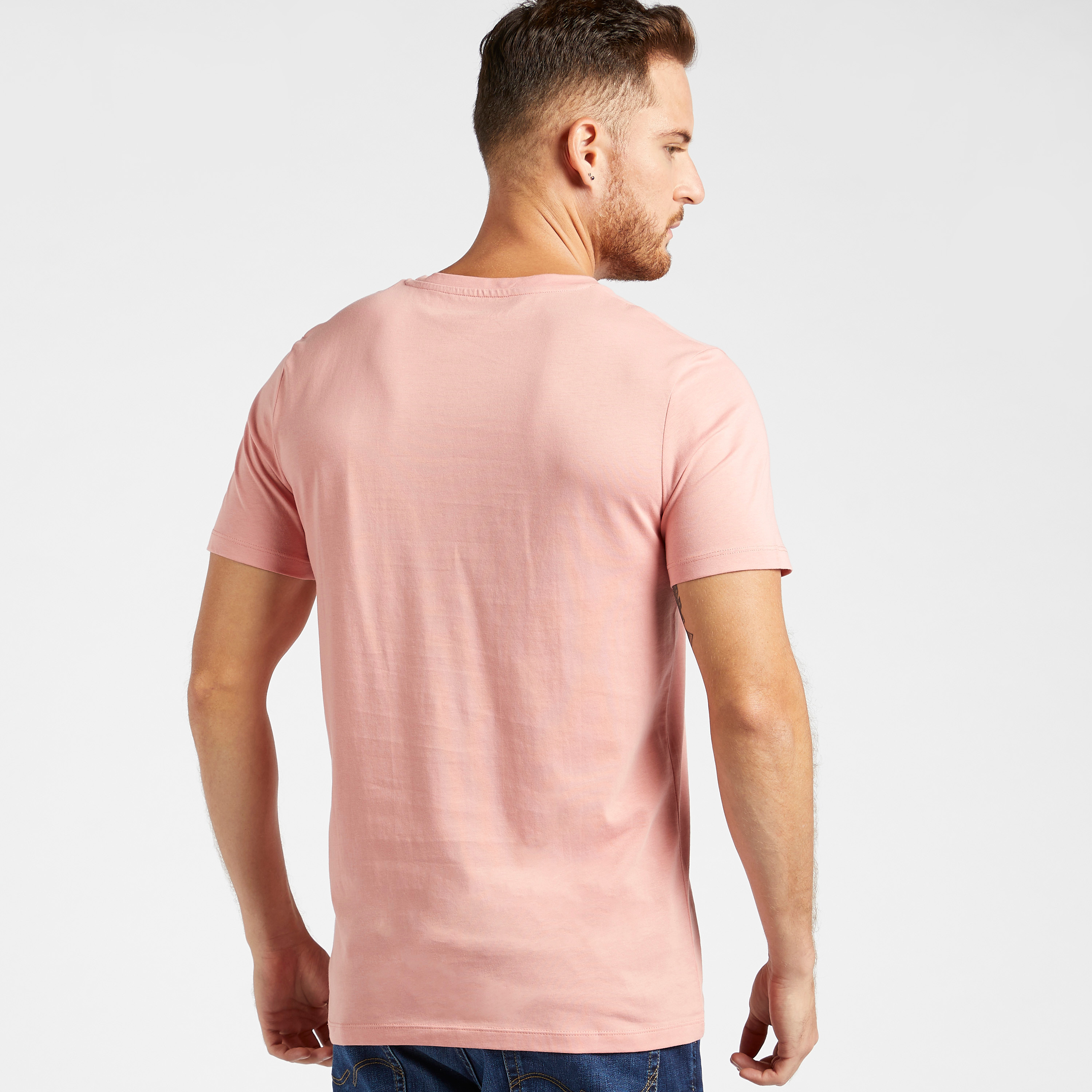 تيشيرت بياقة ضيّقة وأكمام قصيرة وطبعات من جاك آند جونز-men-clothing-tshirtsandpolos-tshirts-image-4