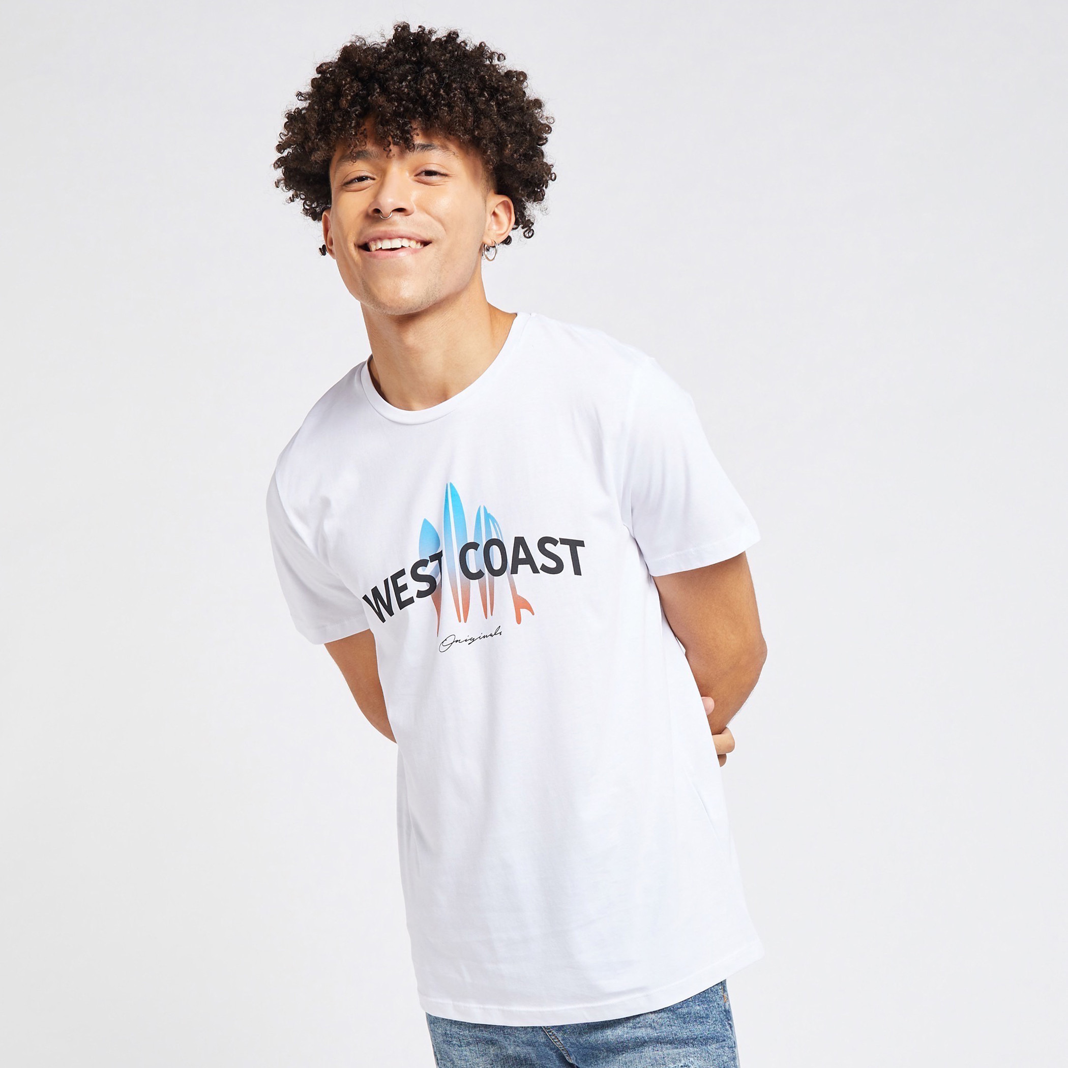 تيشيرت بياقة ضيّقة وأكمام قصيرة وطبعات من جاك آند جونز-men-clothing-tshirtsandpolos-tshirts-image-1