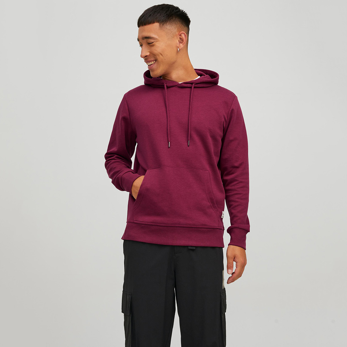 Jack Jones Men Burgundy Plain Kangaroo Pocket Hoodie