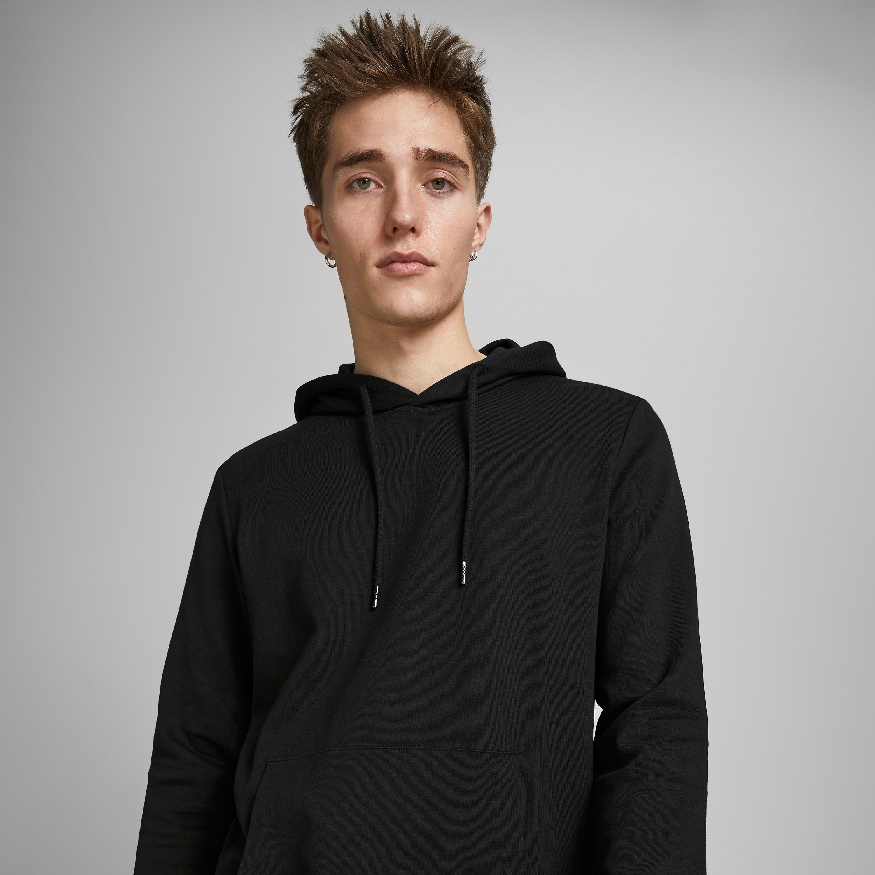 Jack & Jones Plain Long Sleeves Hoodie with Kangaroo Pocket-men-winterwear-hoodiesandsweatshirts-image-3