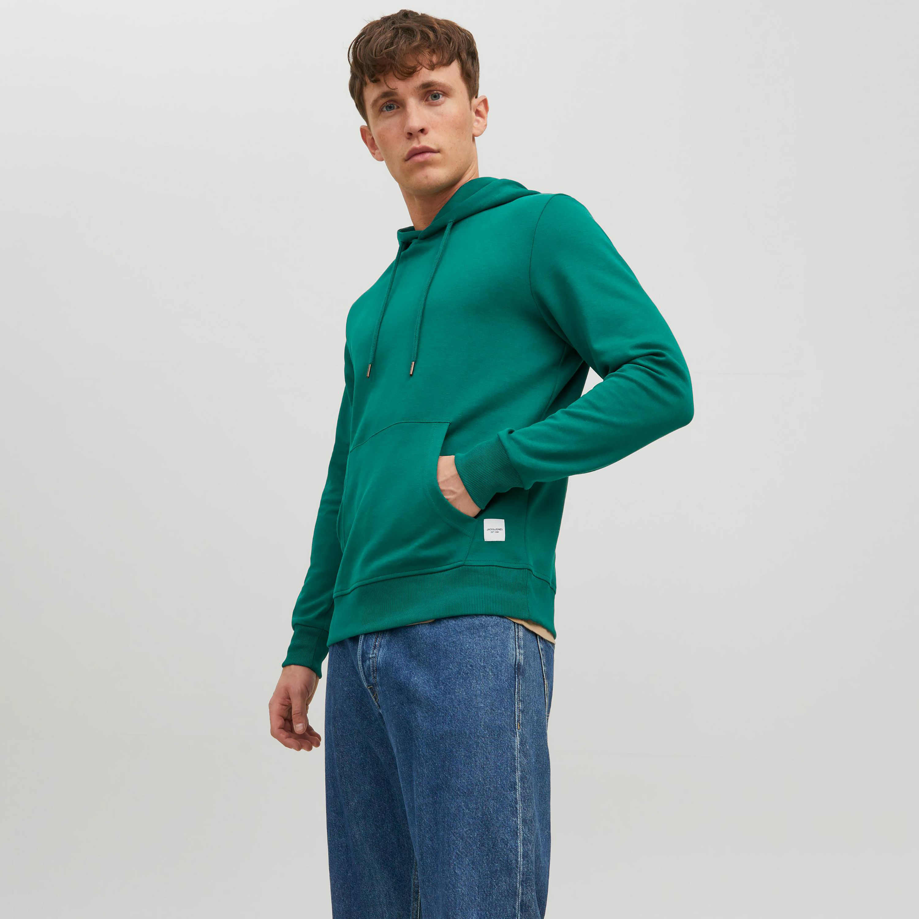 هودي من جاك آند جونز سادة بأكمام طويلة وجيب كانغارو-men-winterwear-hoodiesandsweatshirts-image-8