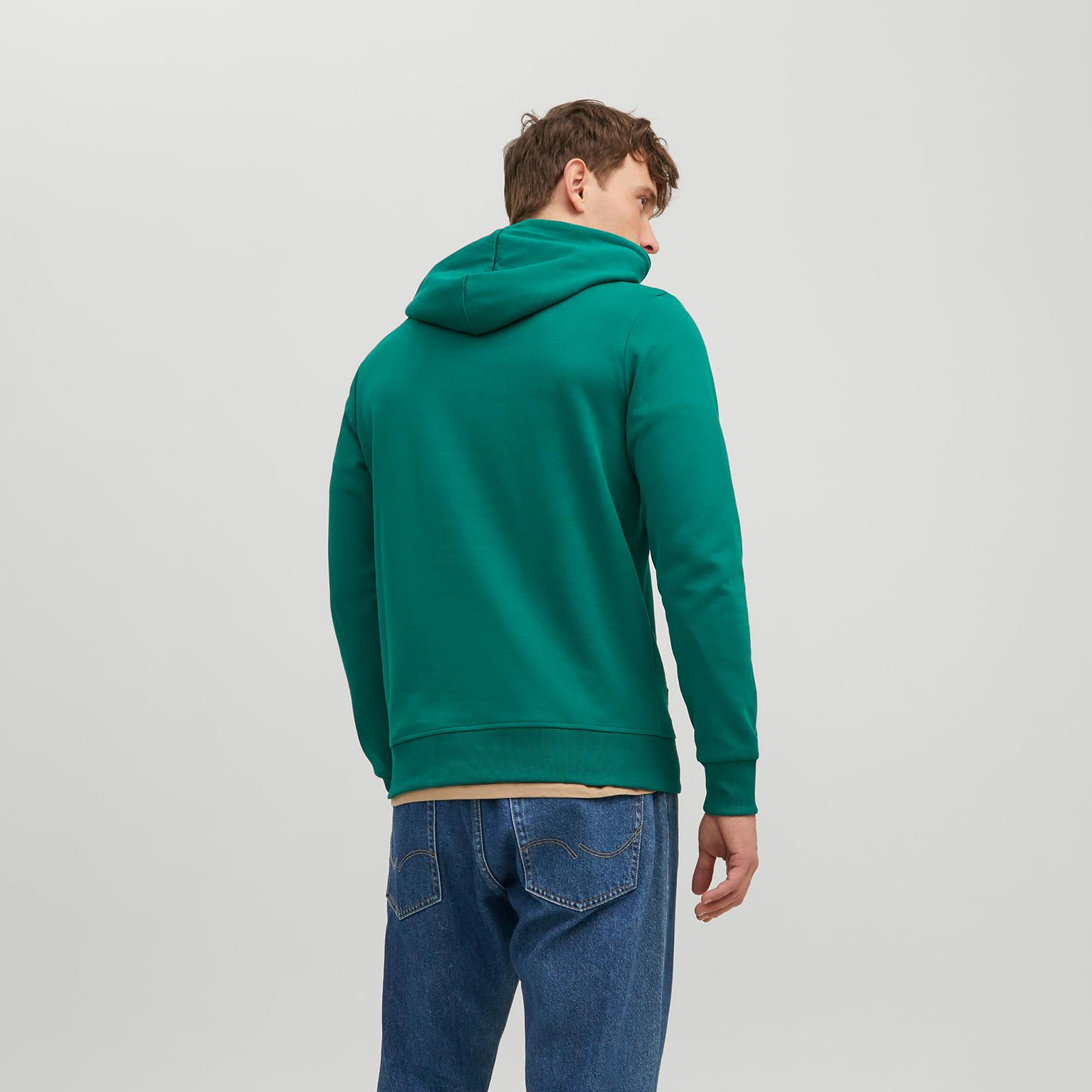 هودي من جاك آند جونز سادة بأكمام طويلة وجيب كانغارو-men-winterwear-hoodiesandsweatshirts-image-11