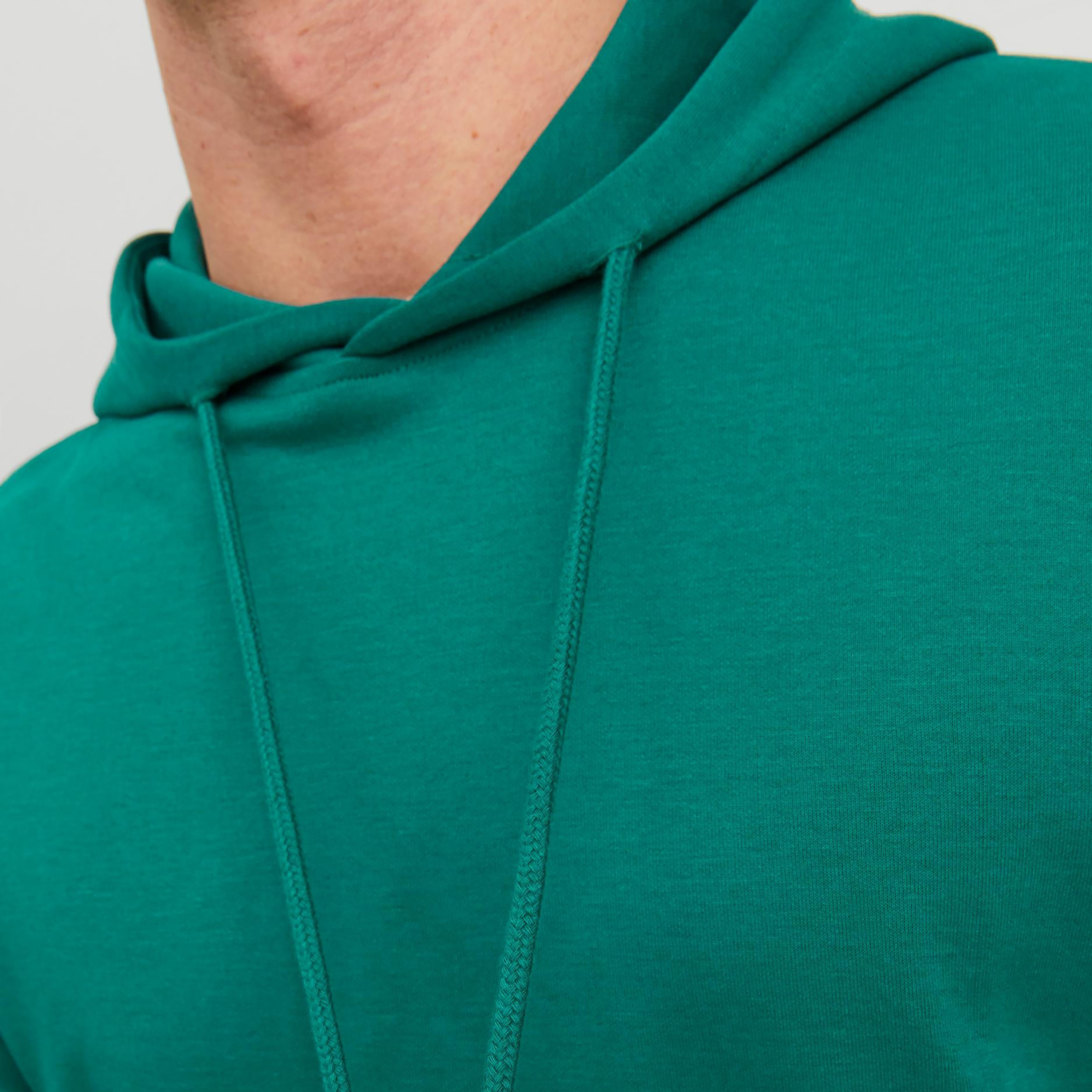 هودي من جاك آند جونز سادة بأكمام طويلة وجيب كانغارو-men-winterwear-hoodiesandsweatshirts-image-12