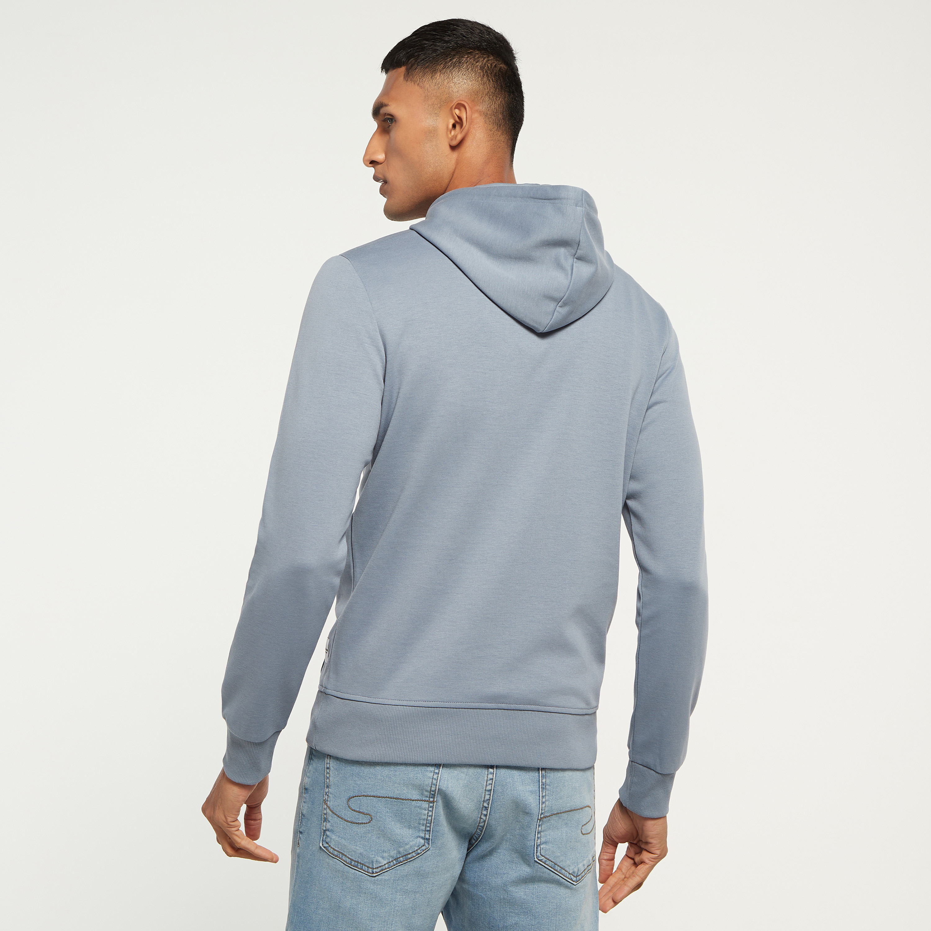 هودي من جاك آند جونز سادة بأكمام طويلة وجيب كانغارو-men-winterwear-hoodiesandsweatshirts-image-16
