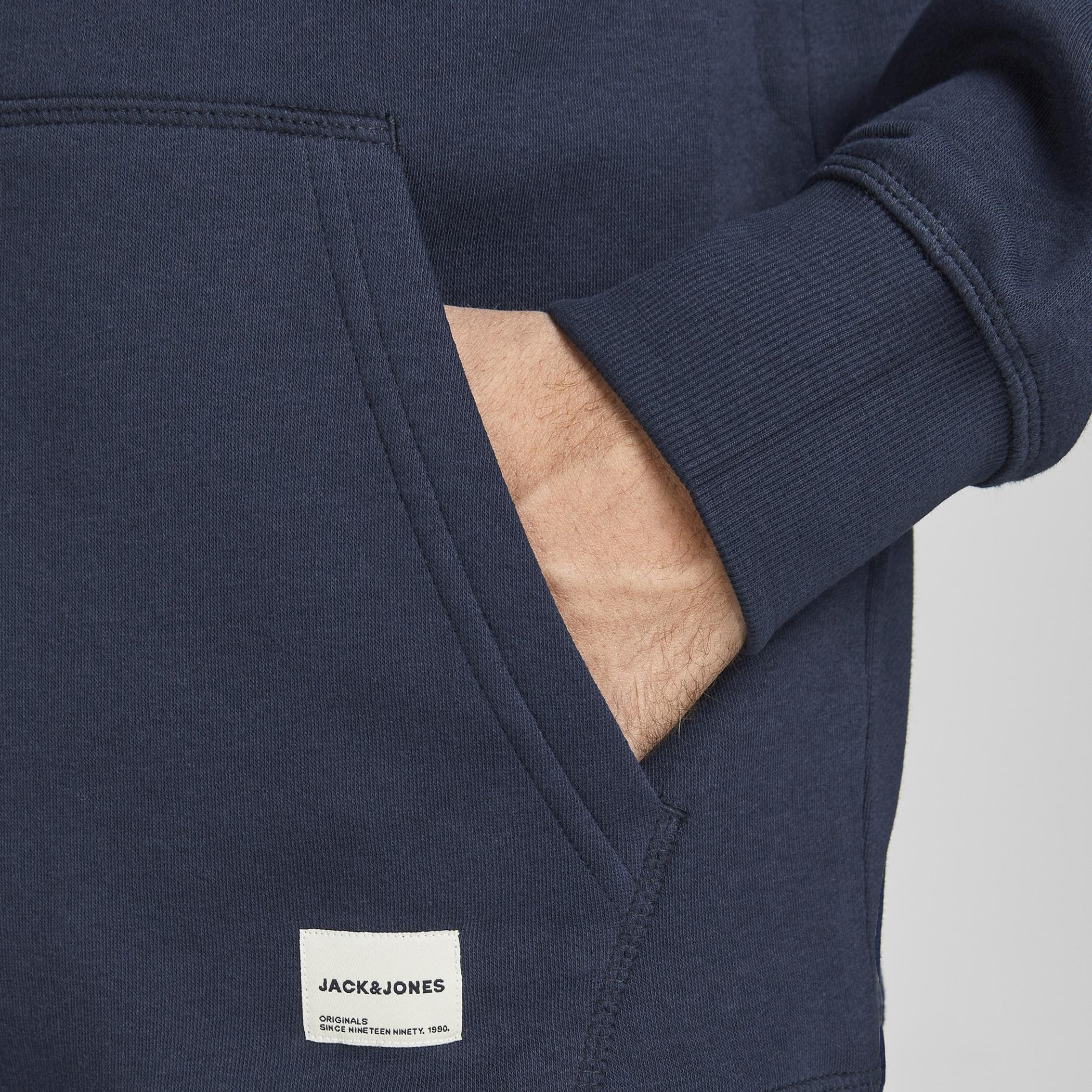 هودي جاك آند جونز للرجال بلون اسود بسحاب أمامي مع شعار وجيب كنغر منقسم-men-winterwear-hoodiesandsweatshirts-image-7