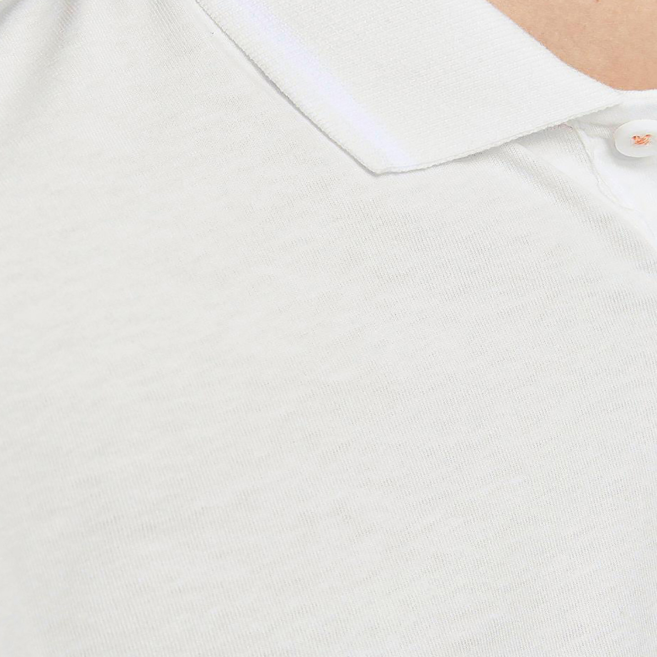 بولو تي شيرت رجالي من جاك آند جونز بأكمام قصيرة و شعار مع لون ابیض-men-clothing-tshirtsandpolos-polos-image-5