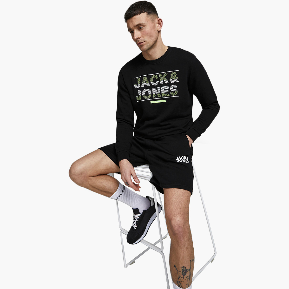 Jack & Jones Men Black Solid Pocket Detail Drawstring Sweat Shorts-men-clothing-bottoms-shorts-image-8