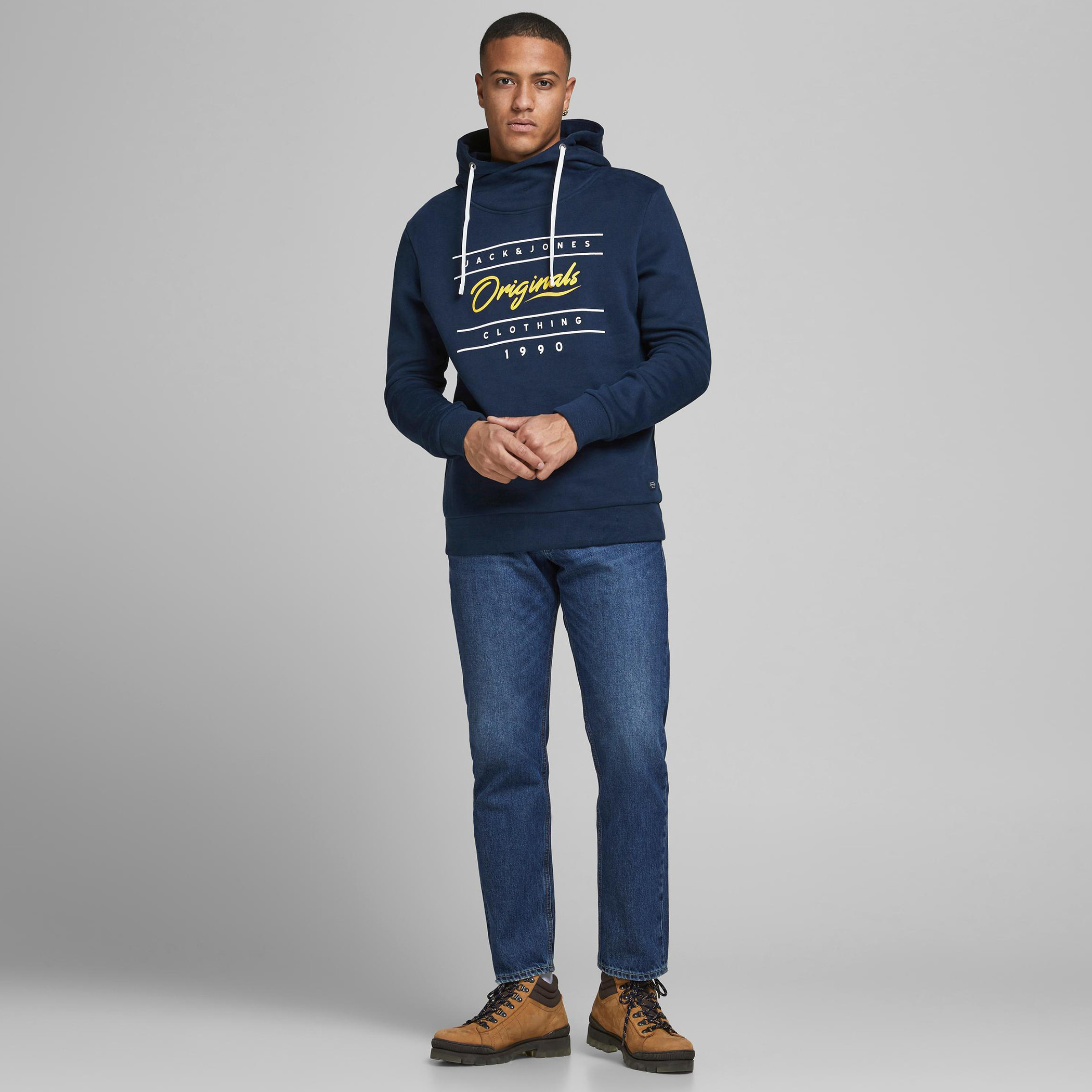 هودي خفيف بأكمام طويلة وطبعات من جاك & جونز-men-winterwear-hoodiesandsweatshirts-image-5