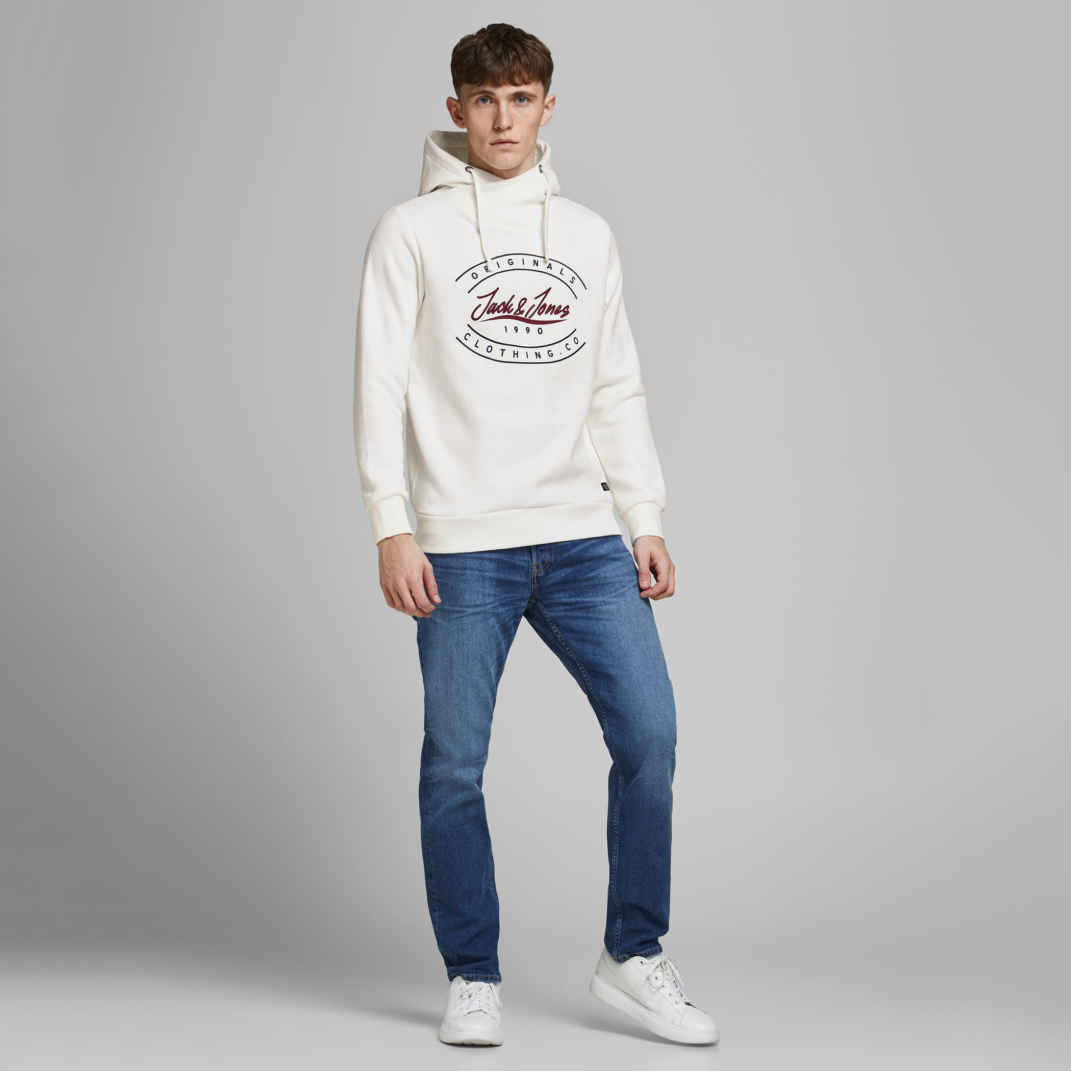 هودي خفيف بأكمام طويلة وطبعات من جاك & جونز-men-winterwear-hoodiesandsweatshirts-image-7