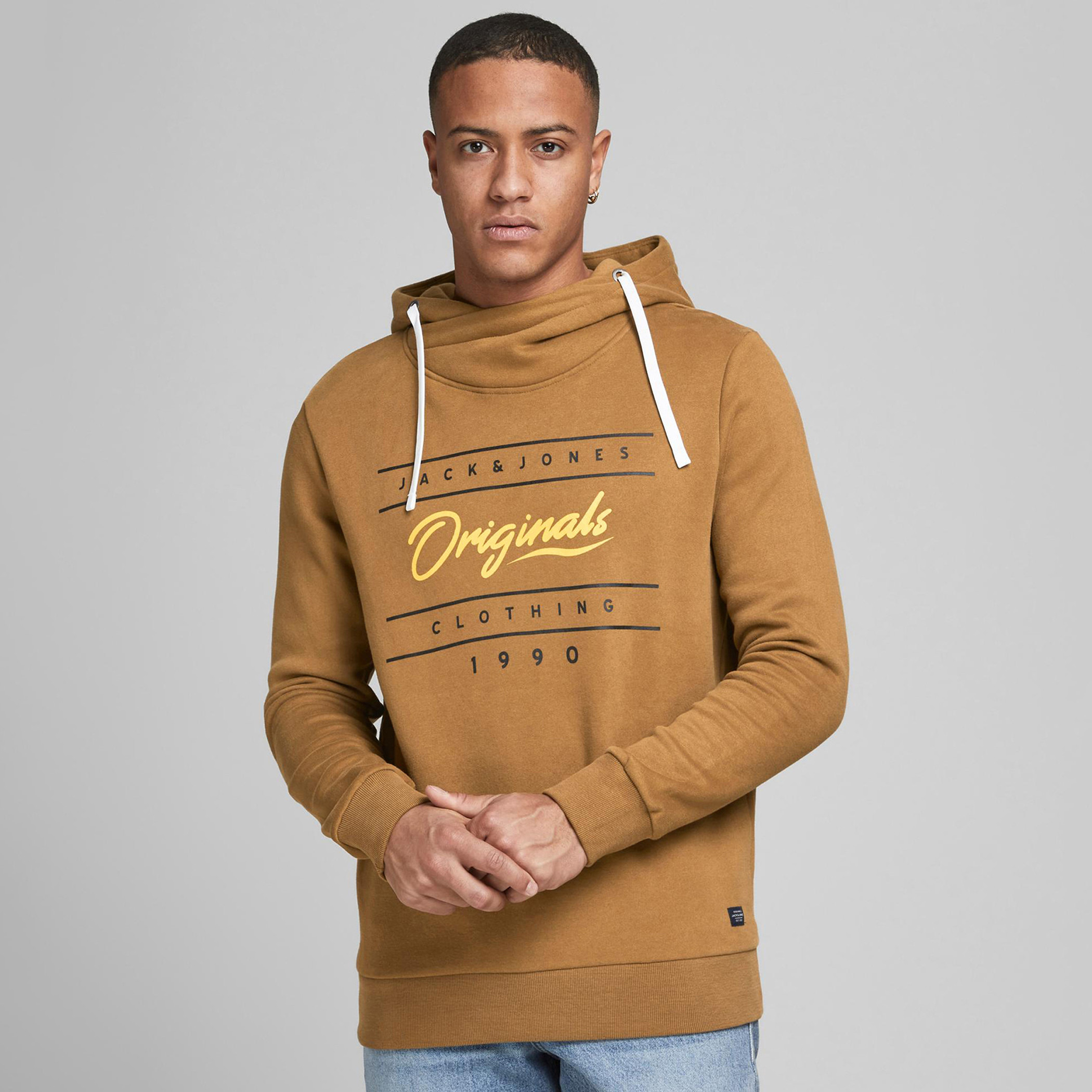 هودي خفيف بأكمام طويلة وطبعات من جاك & جونز-men-winterwear-hoodiesandsweatshirts-image-7