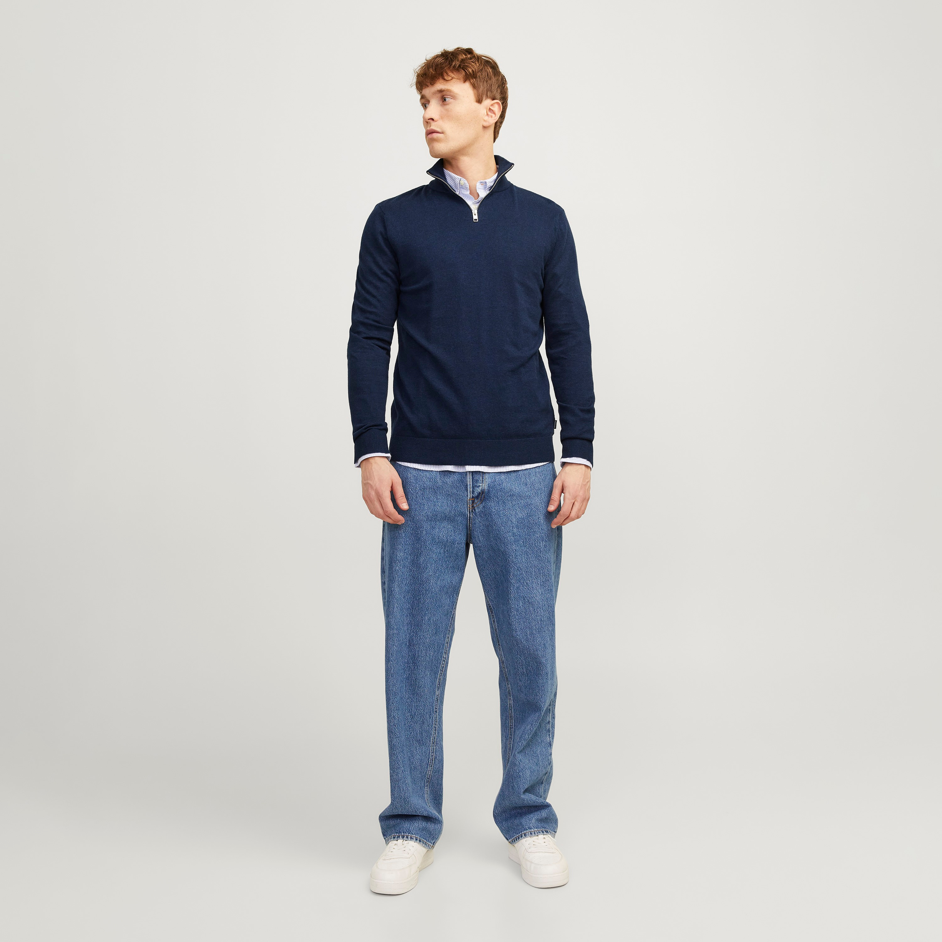 بلوفر سادة برقبة عالية وأكمام طويلة رجالي من جاك آند جونز-men-clothing-sweatersandpullovers-image-2