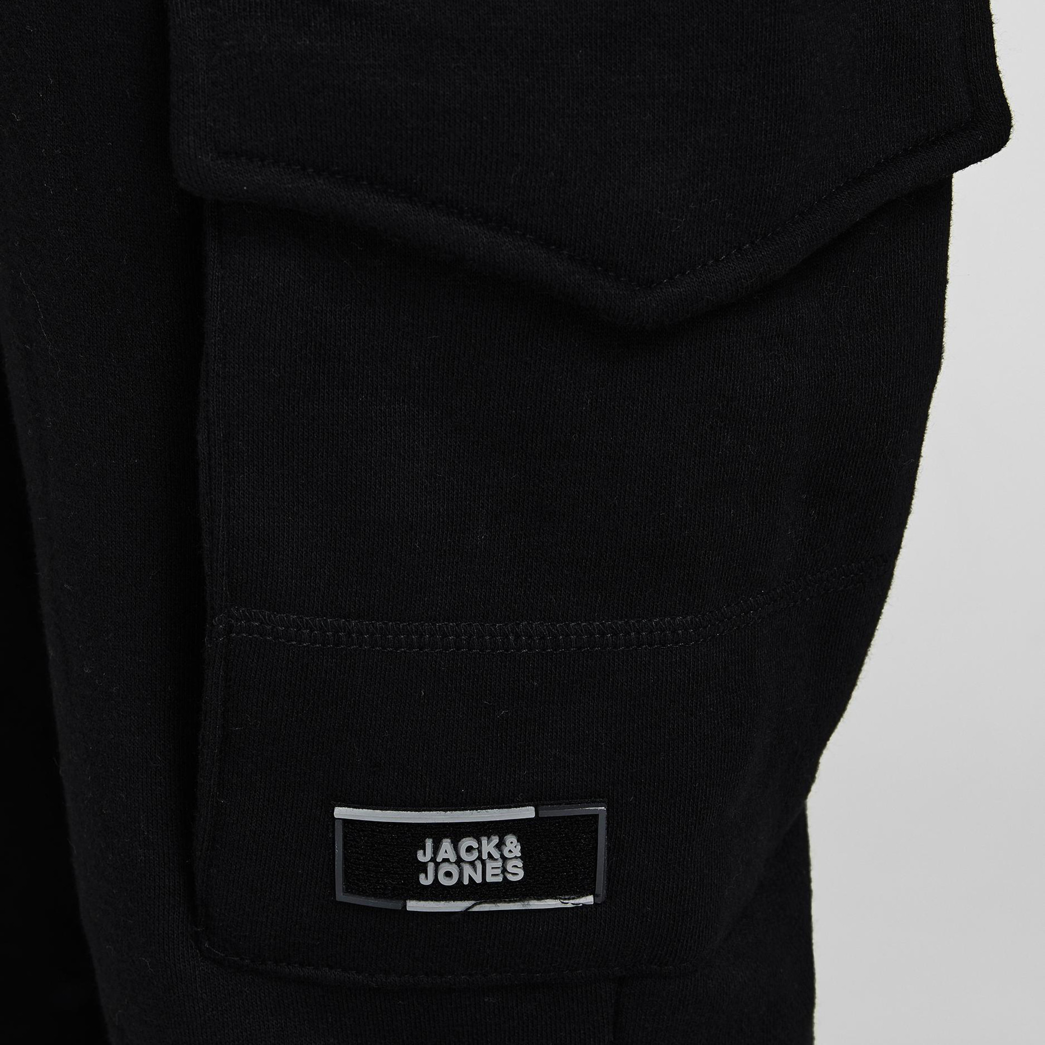 Jack & Jones Men Solid Cargo Sweat Pant with Drawstring Closure-men-clothing-bottoms-joggers-image-8