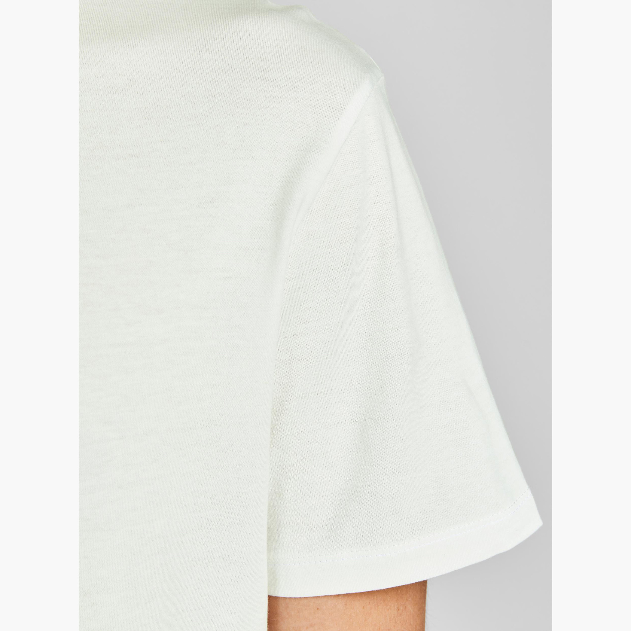 تيشيرت بياقة ضيقة وأكمام قصيرة وطبعات من جاك & جونز-men-clothing-tshirtsandpolos-tshirts-image-6