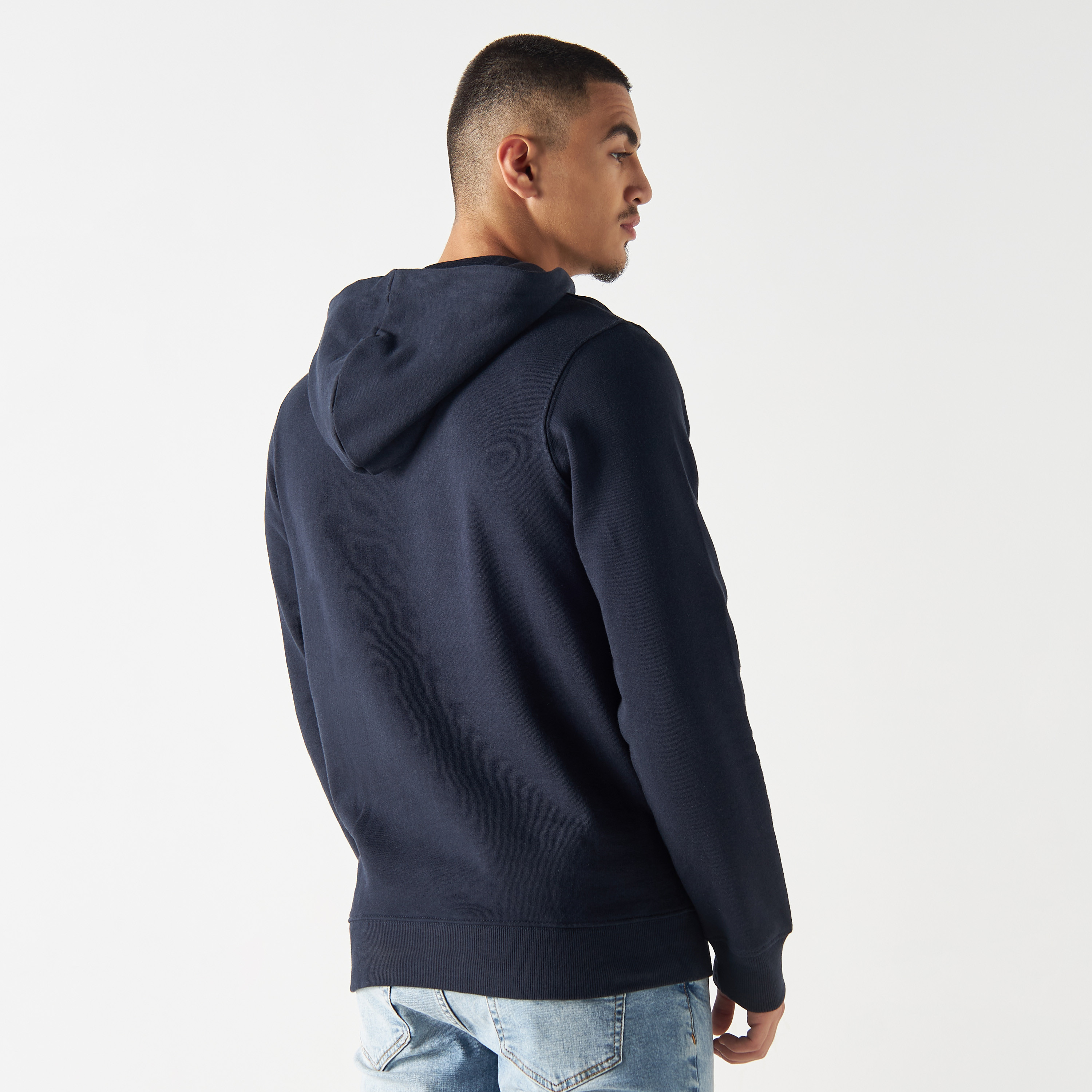 هودي مطرّز بجيوب وأكمام طويلة من جاك آند جونز-men-winterwear-hoodiesandsweatshirts-image-7