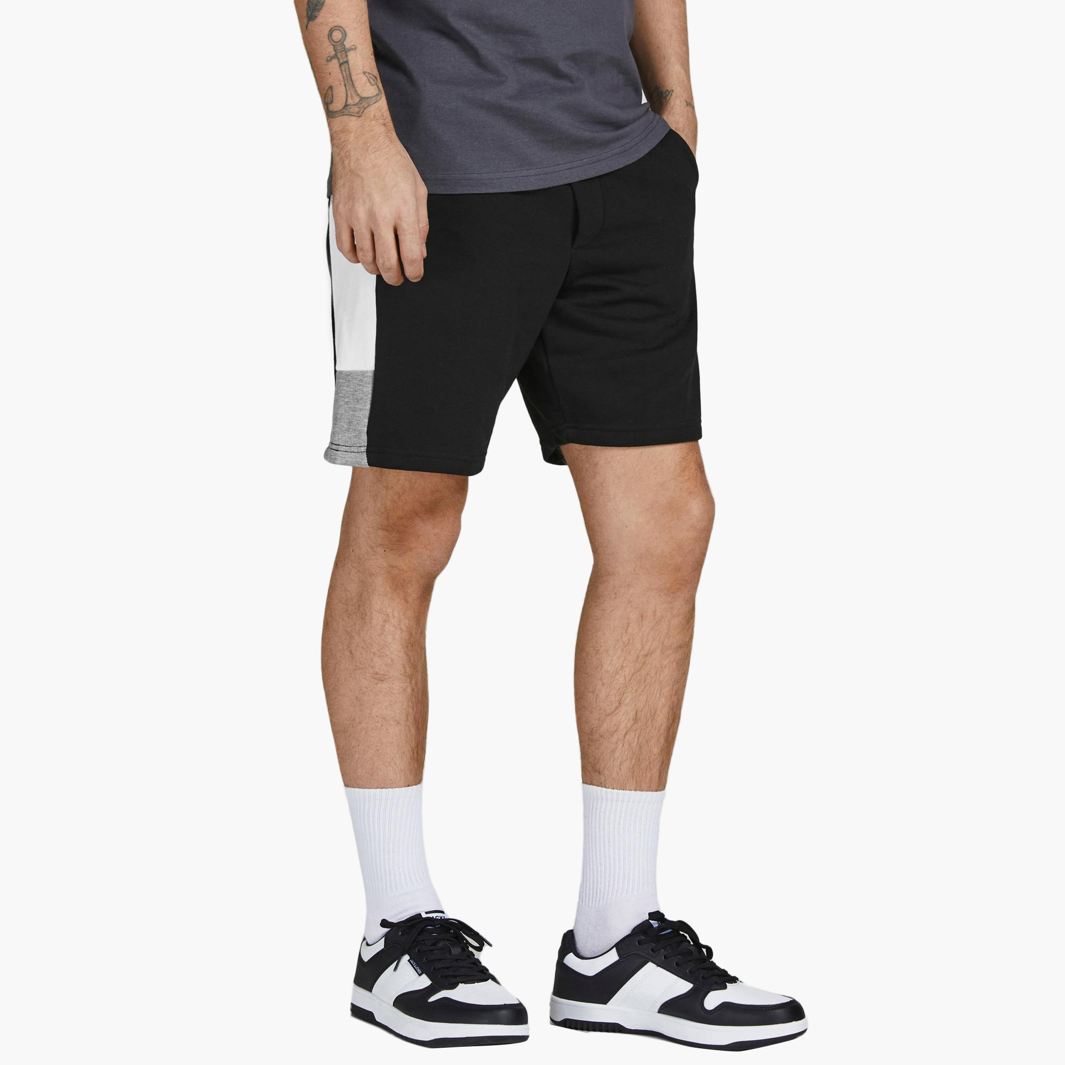 جاك آند جونس أسود السراويل القصيرة-men-clothing-bottoms-shorts-image-1