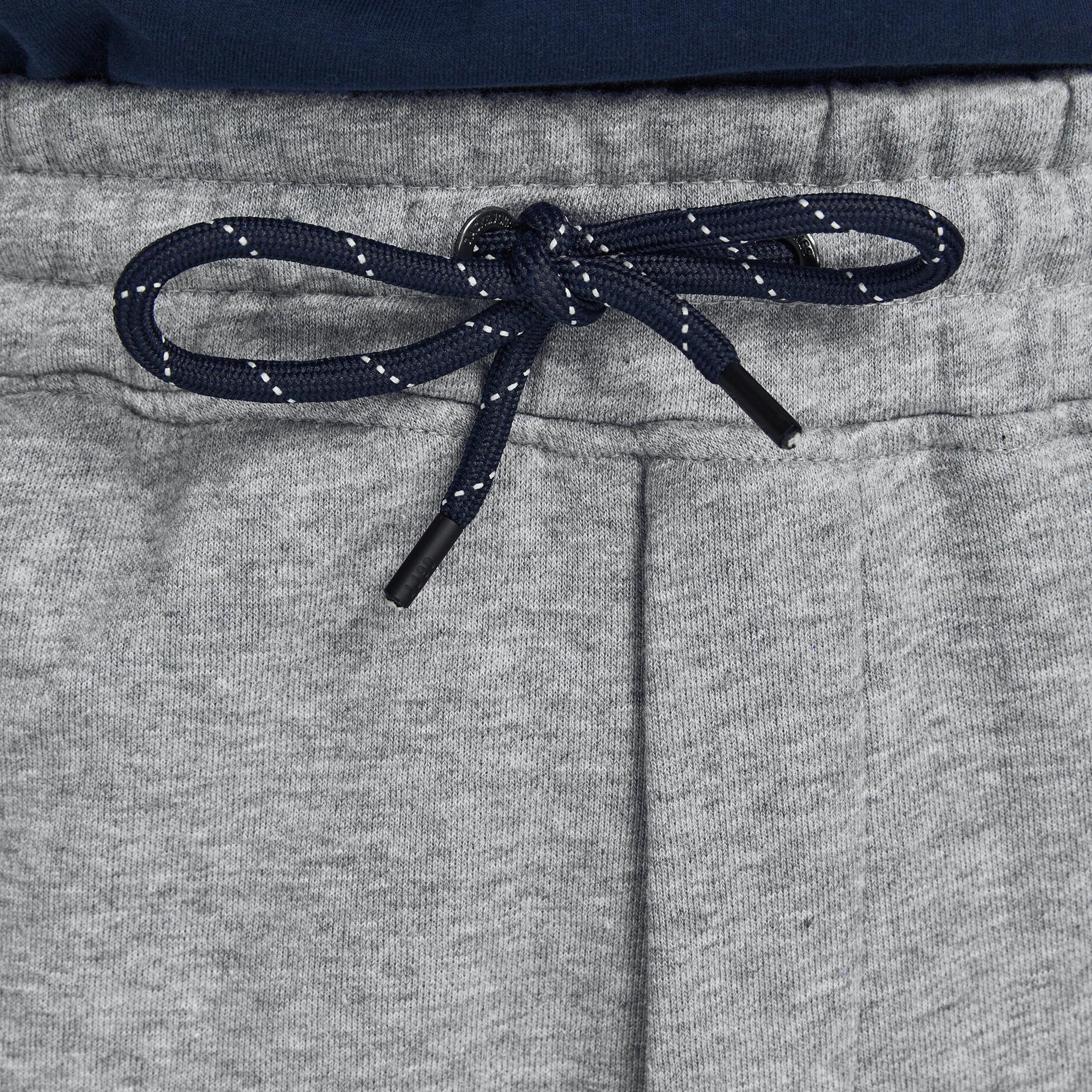 جاك آند جونس رمادي السراويل القصيرة-men-clothing-bottoms-shorts-image-8