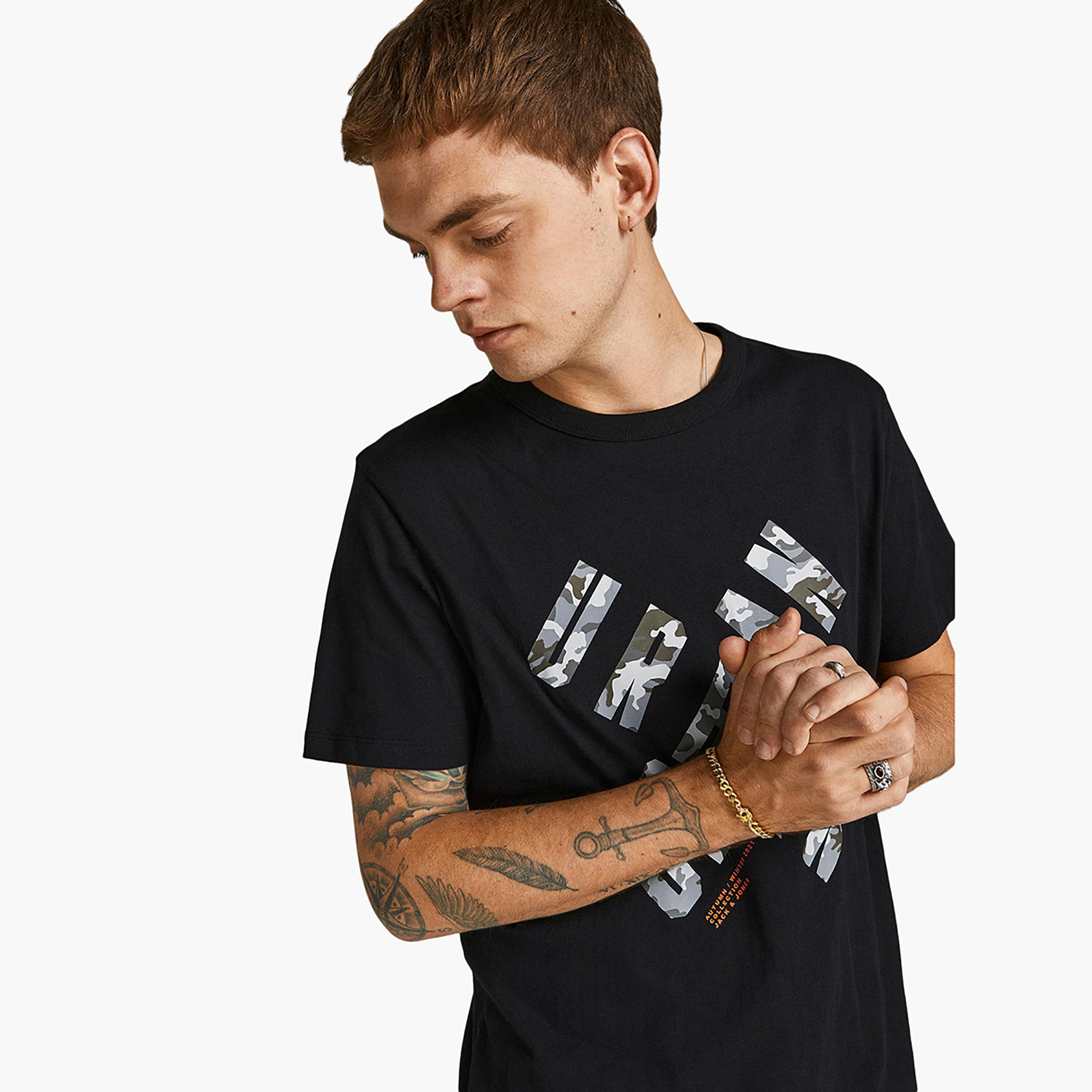 تي شيرت أسود جاك آند جونس-men-clothing-tshirtsandpolos-tshirts-image-7