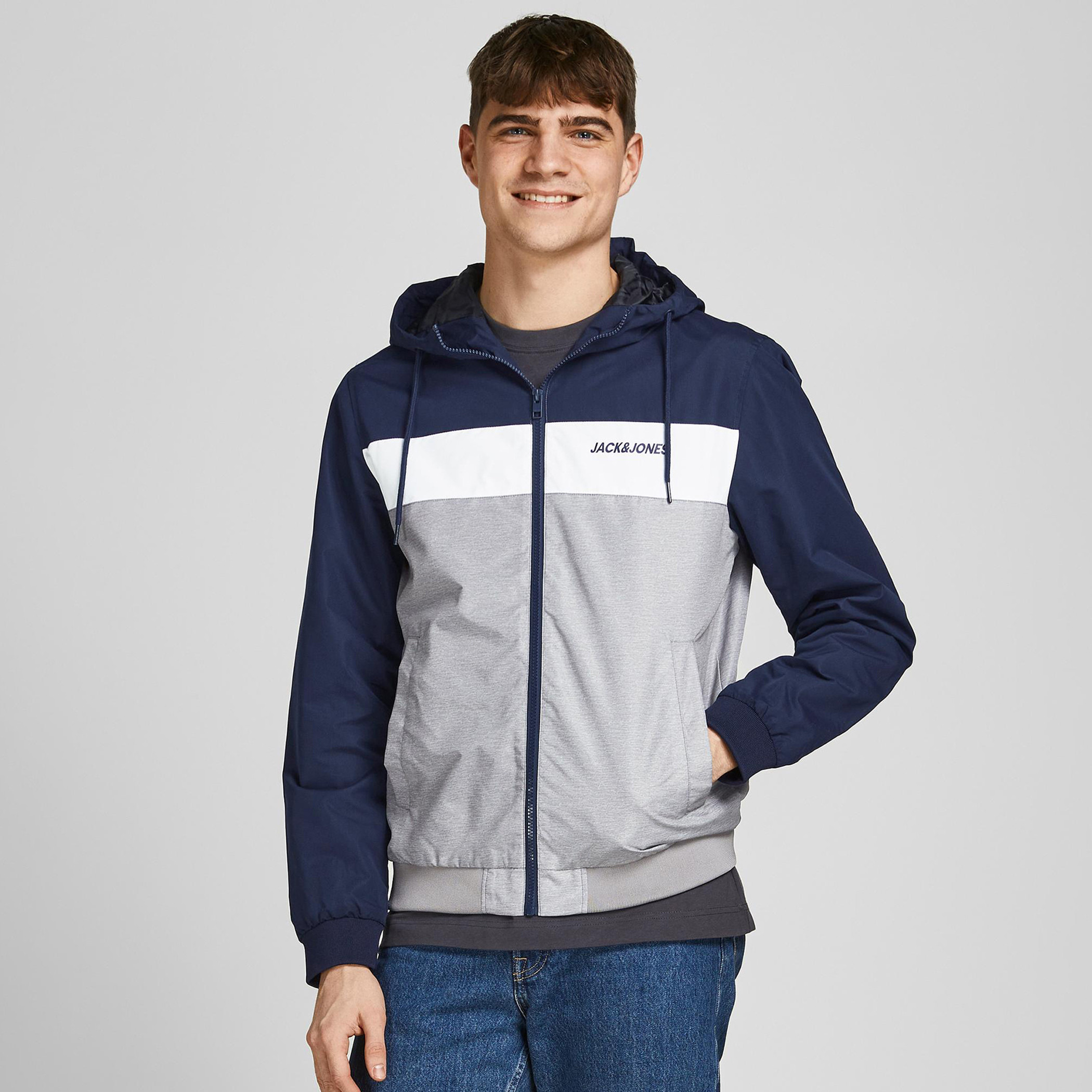 جاكيت بقوالب ملونة وقبعة وأكمام طويلة من جاك & جونز-men-clothing-jacketsandblazers-jackets-image-1