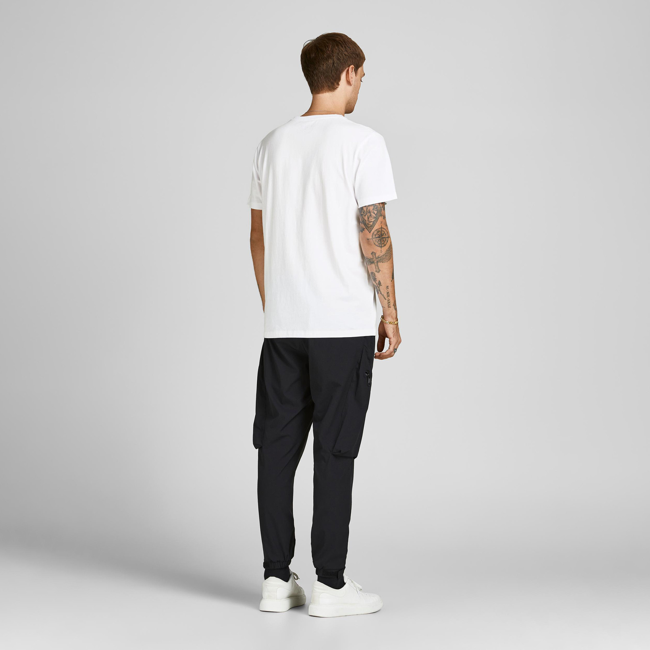 Jack & Jones Logo Print Crew Neck T-shirt with Short Sleeves-men-clothing-tshirtsandpolos-tshirts-image-3