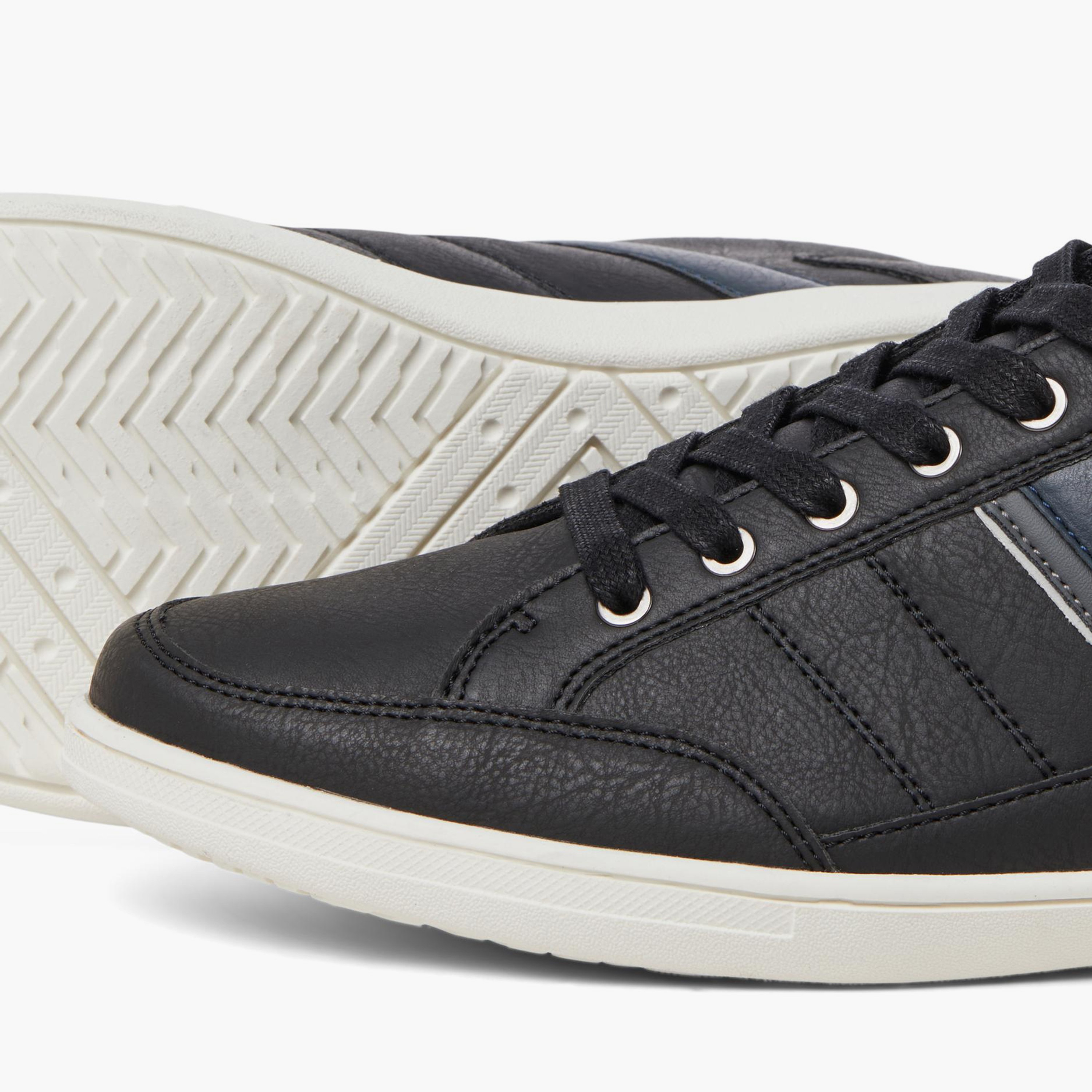 سنيكرز ذو جفوبرادفيلد من جاك آند جونز للرجال مع رباط برقبة منخفضة | 12203489-men-shoes-sneakers-image-4