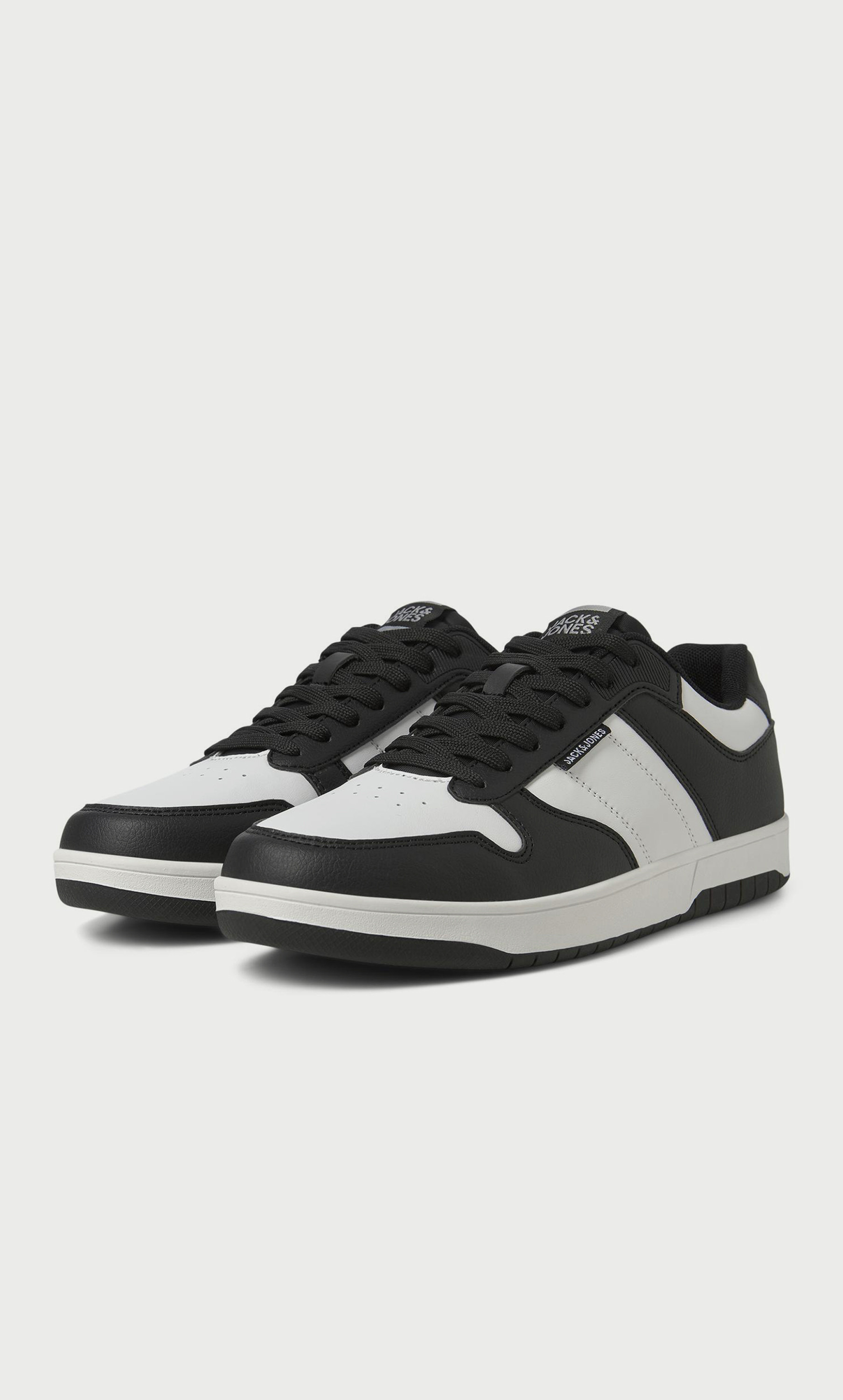 سنيكرز جاك آند جونز للرجال مع رباط برقبة منخفضة | 12203668-men-shoes-sneakers-image-1