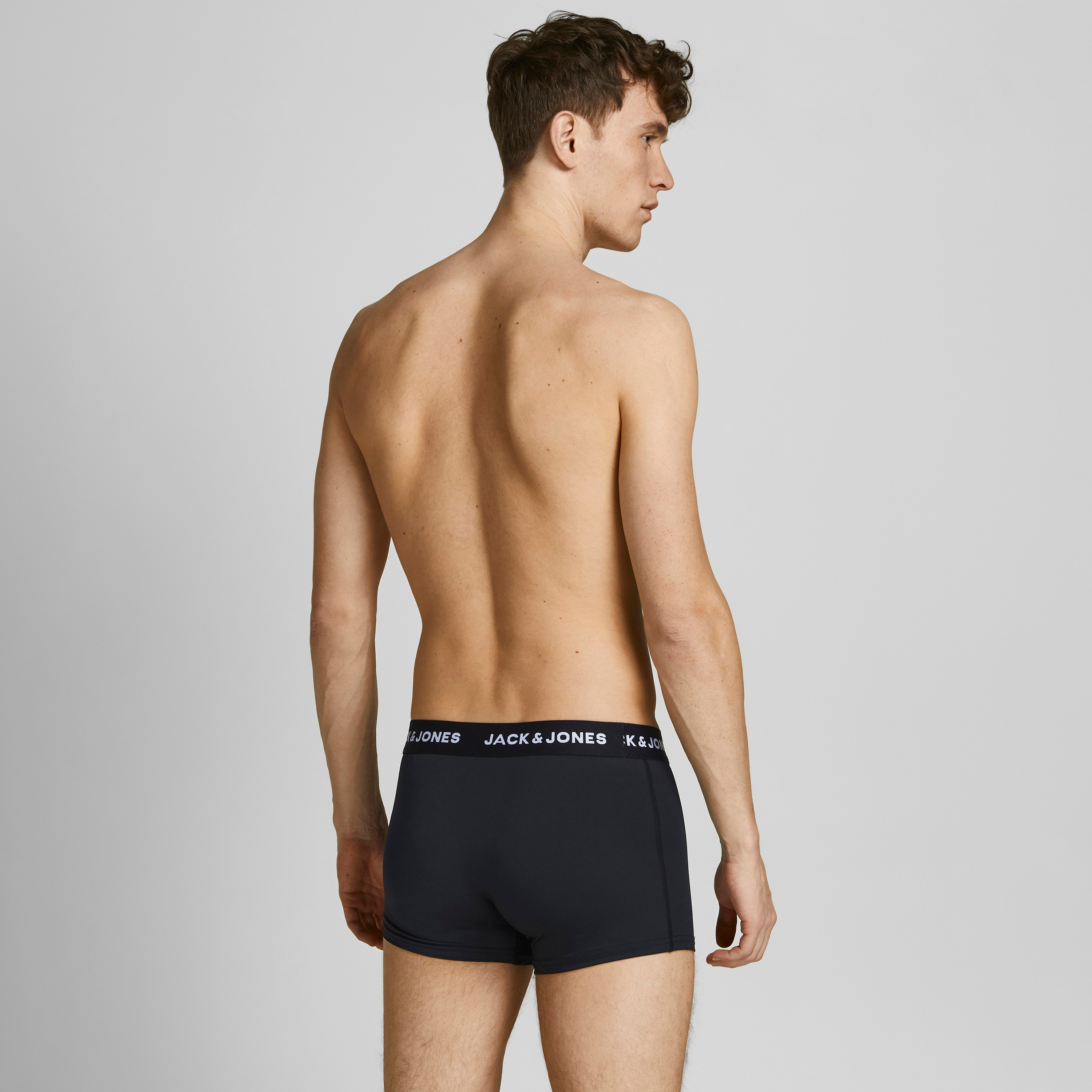 مجموعة من 3 سراويل داخلية سادة بطبعة العلامة التجارية للرجال من جاك اند جونز-men-clothing-innerwear-underwear-image-4