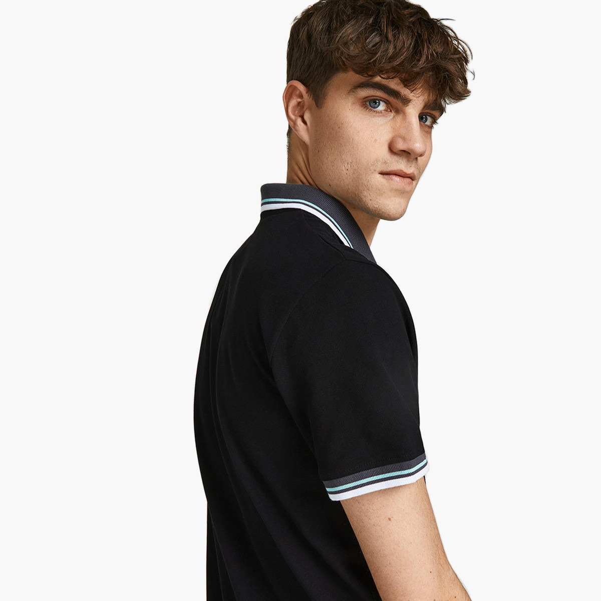 قميص بولو جاك آند جونز بأكمام قصيرة وشعار أسود للرجال-men-clothing-tshirtsandpolos-polos-image-6
