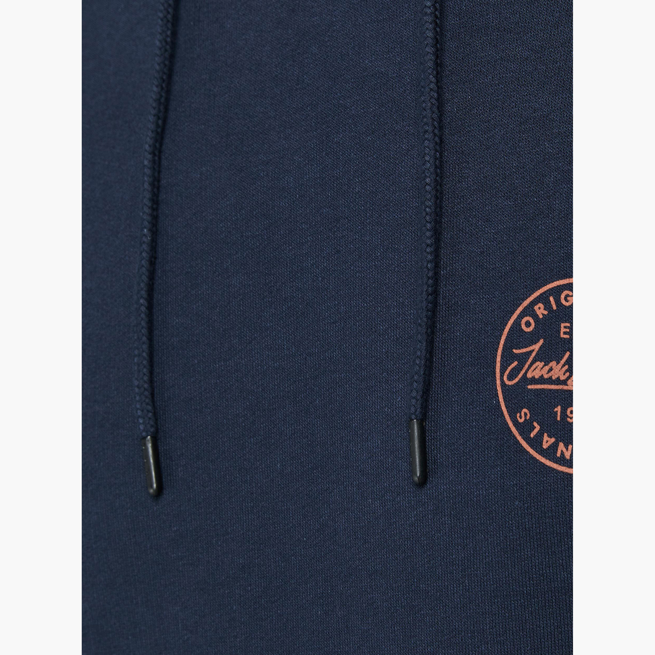 سويت شيرت بقبعّة وأكمام طويلة وطبعات من جاك & جونز-men-winterwear-hoodiesandsweatshirts-image-5