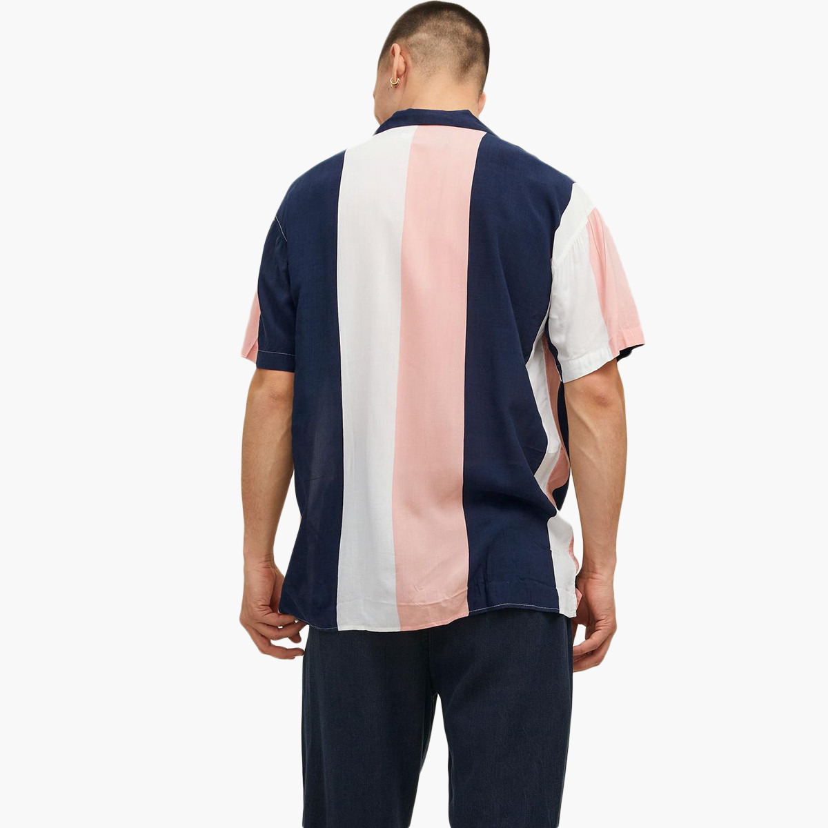 قميص جاك آند جونز رجالي متعدد الألوان مقلم ذو ياقة مسترخية-men-clothing-shirts-image-4