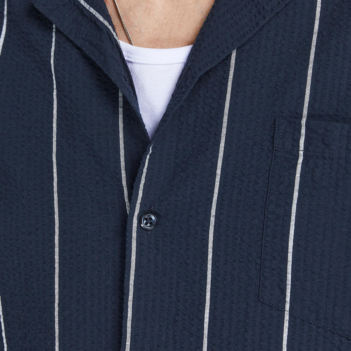 قميص جاك آند جونز رجالي أزرق كحلي مخطط بياقة مع جيب على الصدر-men-clothing-shirts-image-3