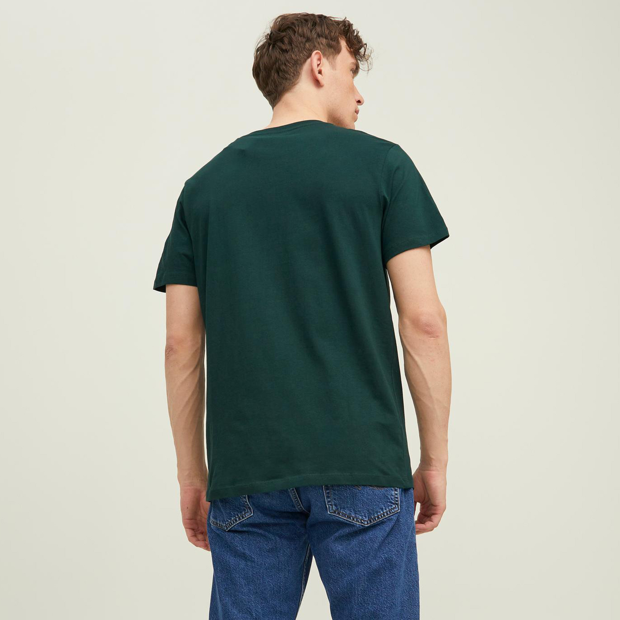 تي شيرت رجالي من جاك آند جونز بأكمام قصيرة و ياقة مستديرة و مطبوع مع لون اخضر-men-clothing-tshirtsandpolos-tshirts-image-2