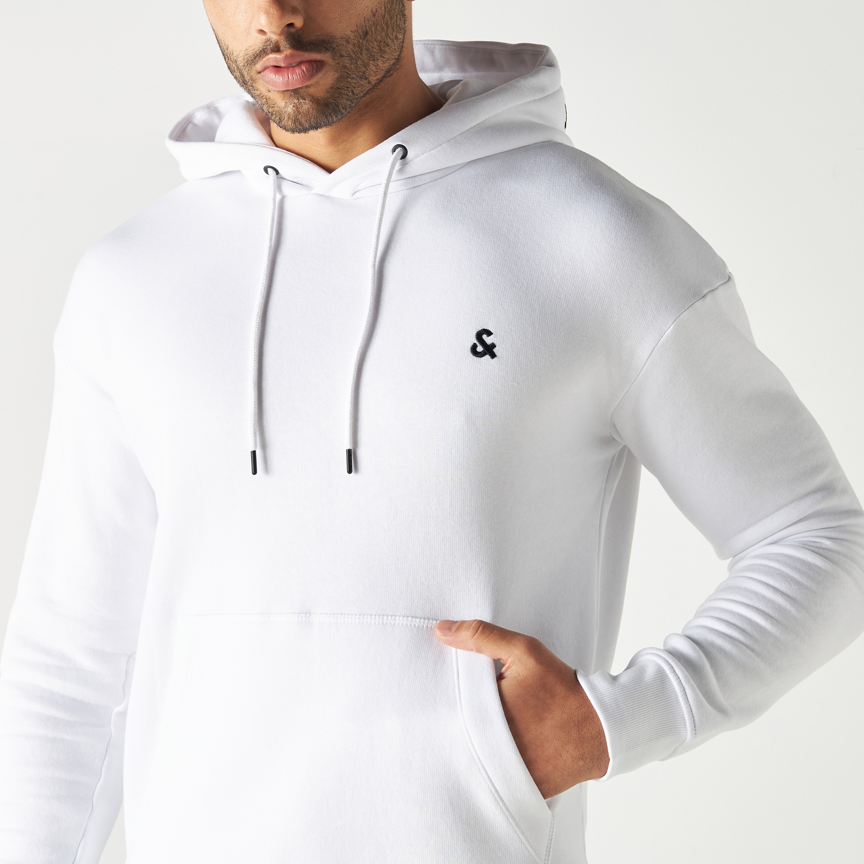 هودي من جاك آند جونز سادة بأكمام طويلة وجيب كانغارو-men-winterwear-hoodiesandsweatshirts-image-19
