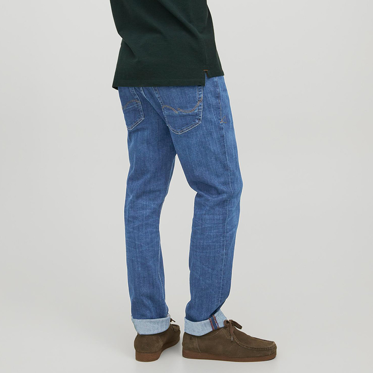 بنطلون جينز جاك آند جونز رجالي بلون أزرق ممزق بقصة ضيقة سادة بجيوب-men-clothing-jeans-image-2