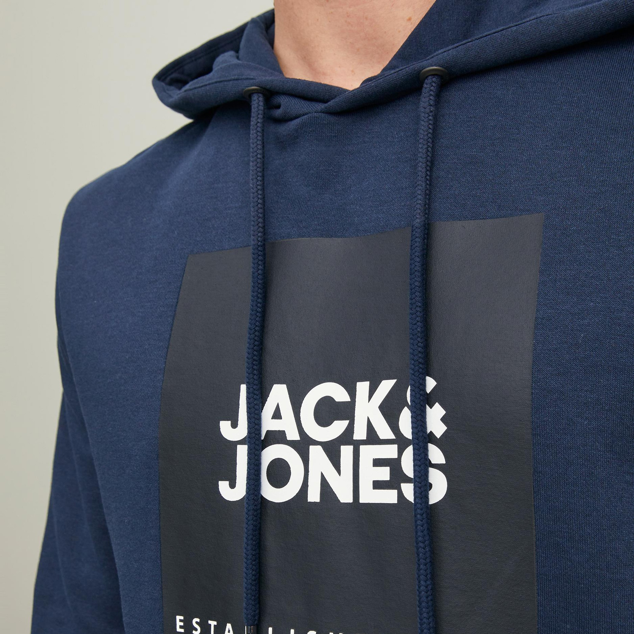 هودي جاك آند جونز بجيب كانغارو مطبوع بلون ازرق للرجال-men-winterwear-hoodiesandsweatshirts-image-5