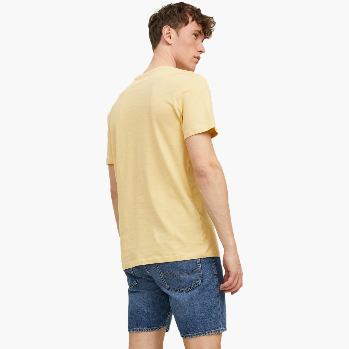 تي شيرت جاك آند جونز رجالي أصفر مطبوع بياقة مستديرة وأكمام قصيرة-men-clothing-tshirtsandpolos-tshirts-image-3